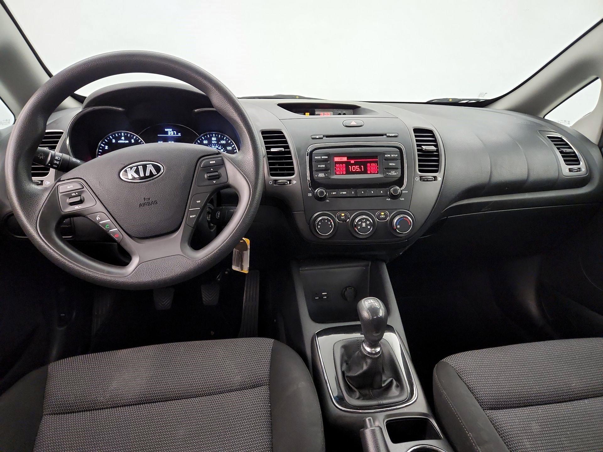 Thumbnail: 2017 Kia Forte - 9