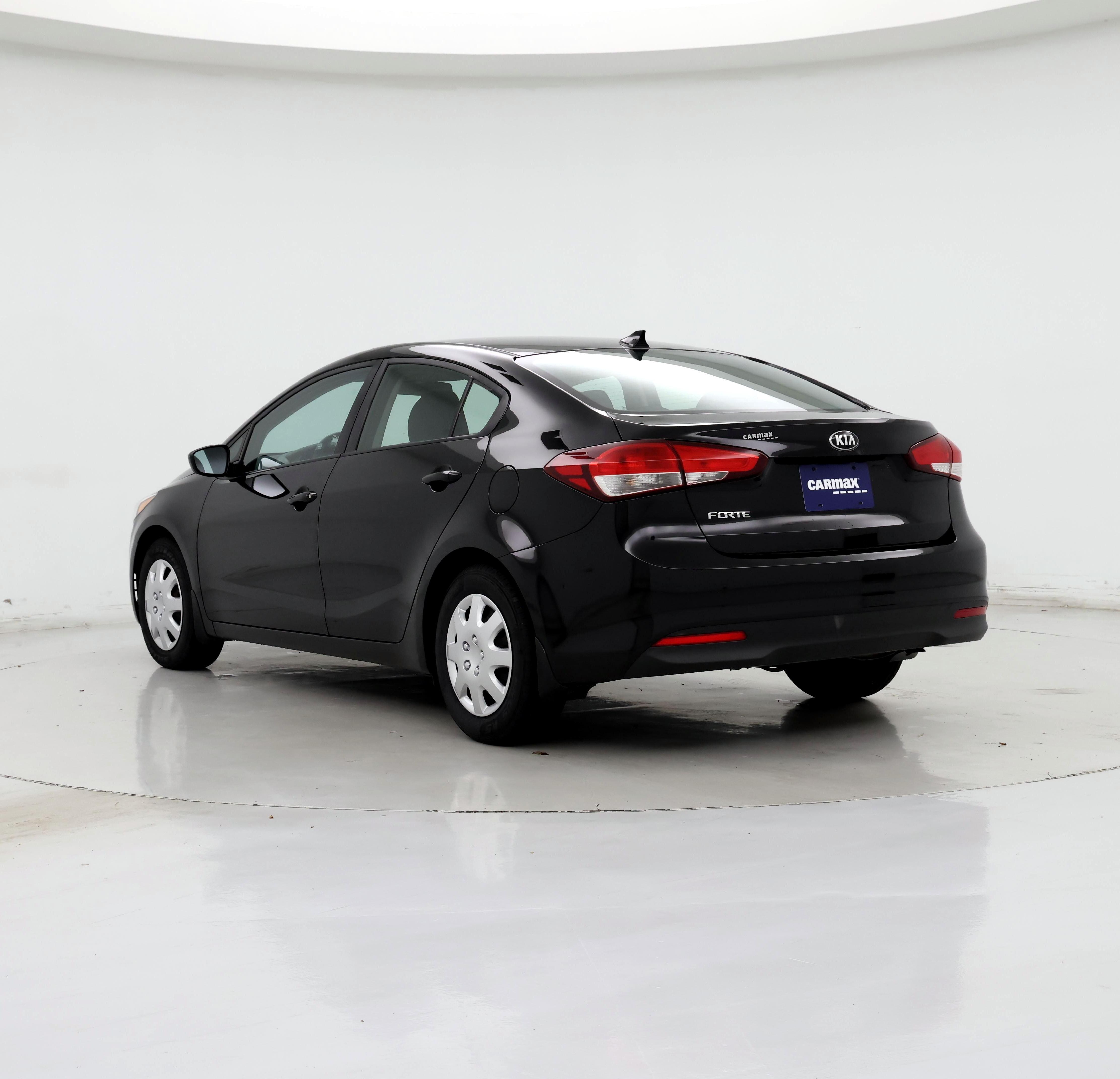Thumbnail: 2017 Kia Forte - 2