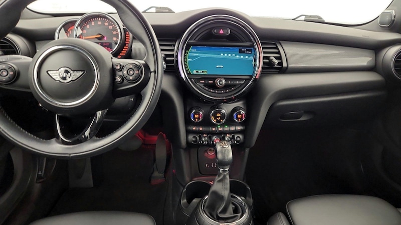 2016 MINI Cooper Hardtop  9