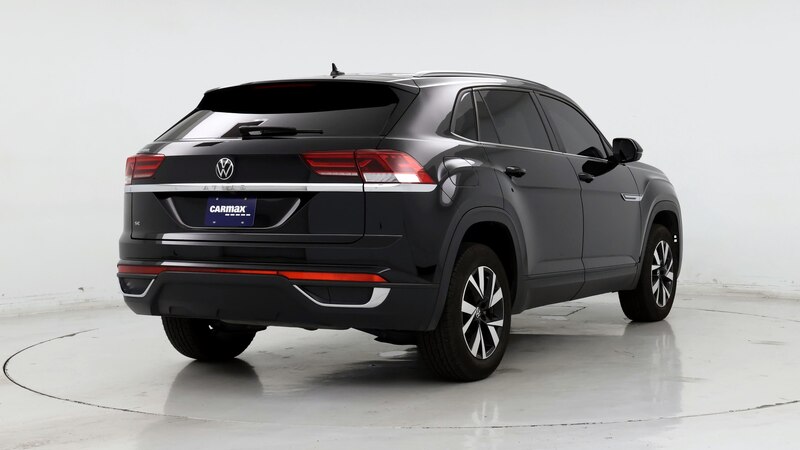 2022 Volkswagen Atlas SE 8