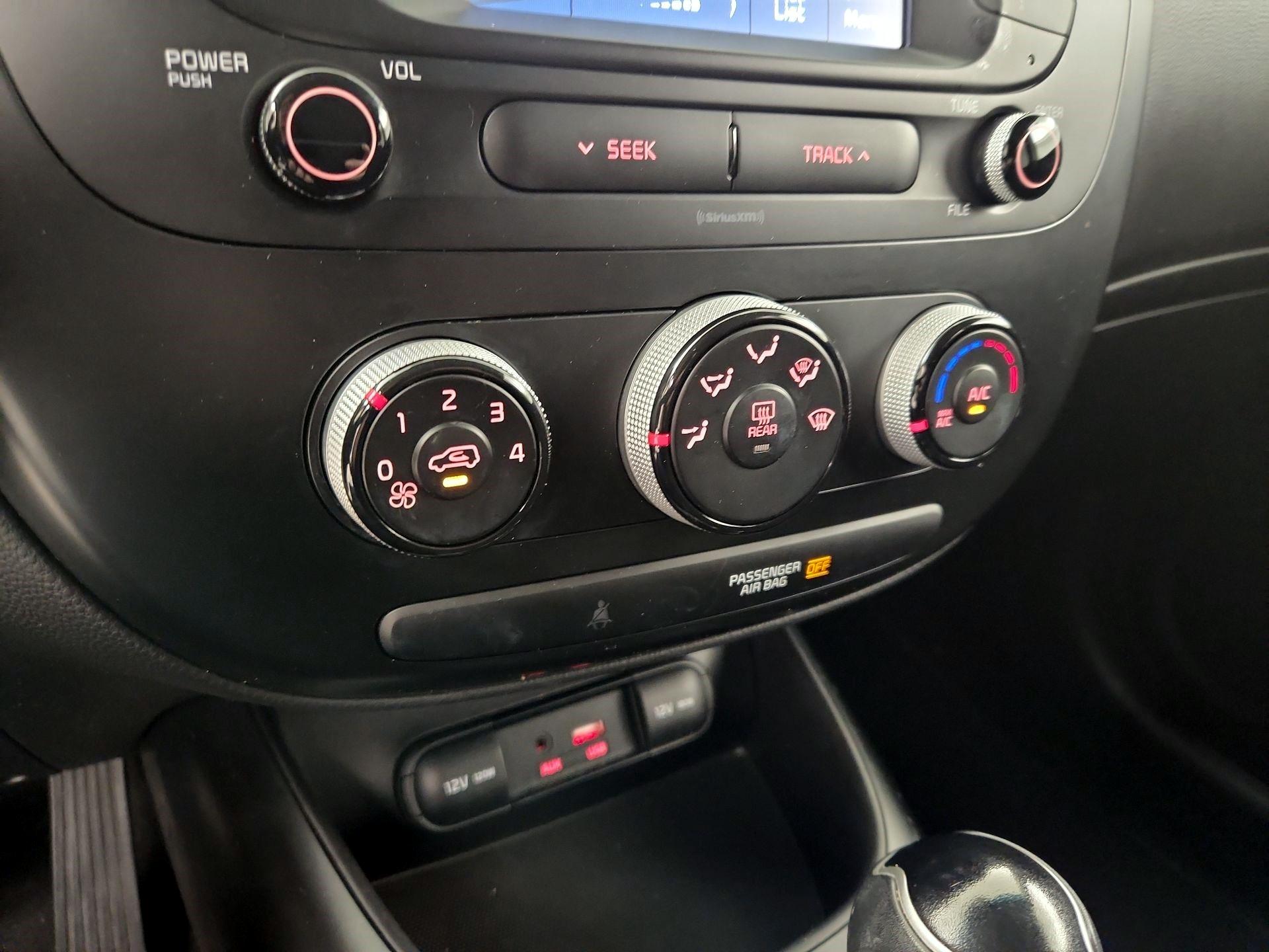 Thumbnail: 2019 Kia Soul - 16