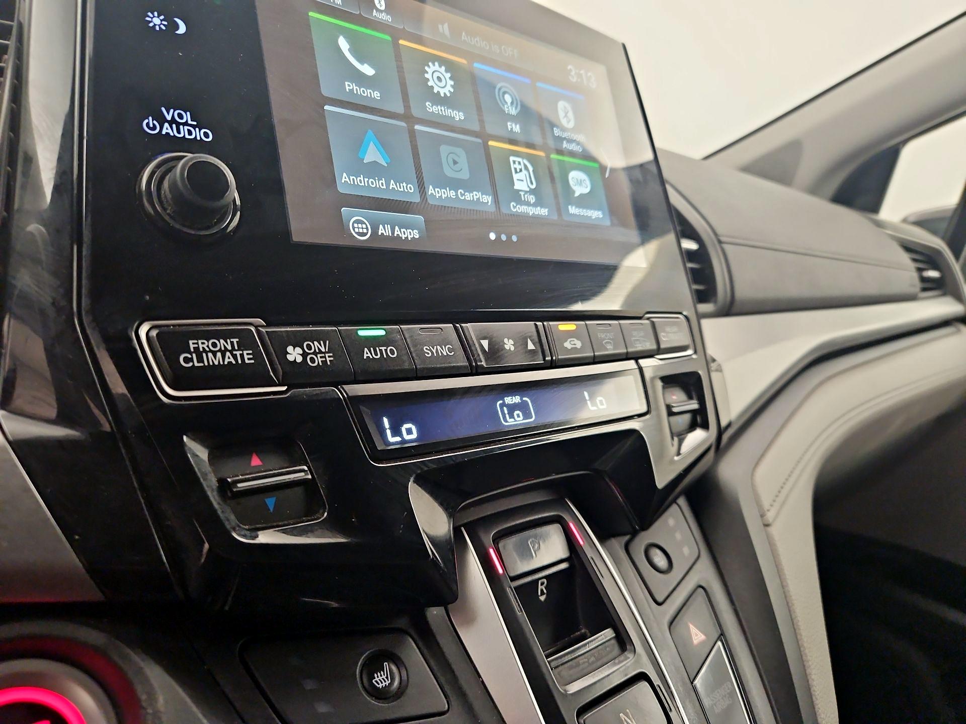 Thumbnail: 2018 Honda Odyssey - 16