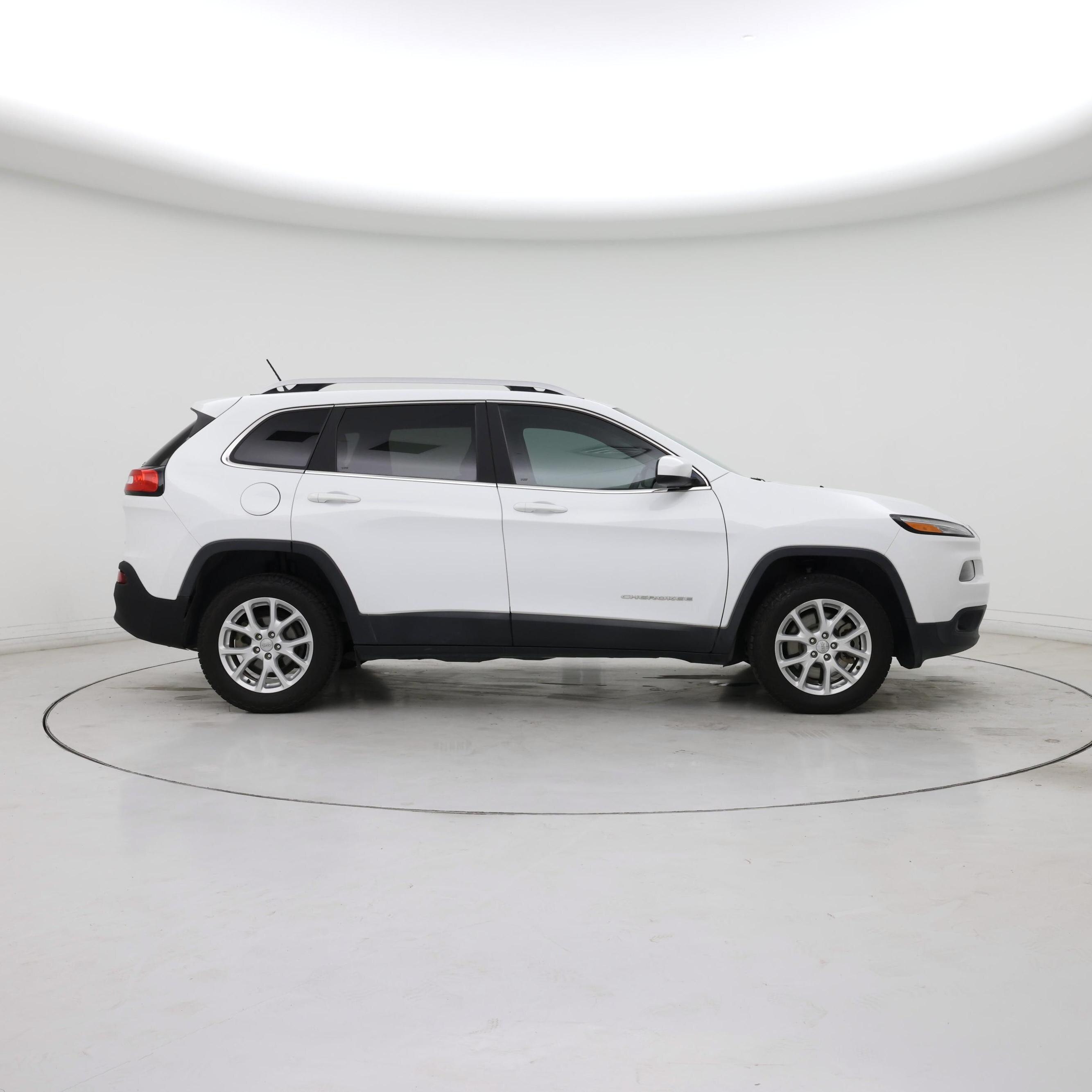 Thumbnail: 2017 Jeep Cherokee - 7