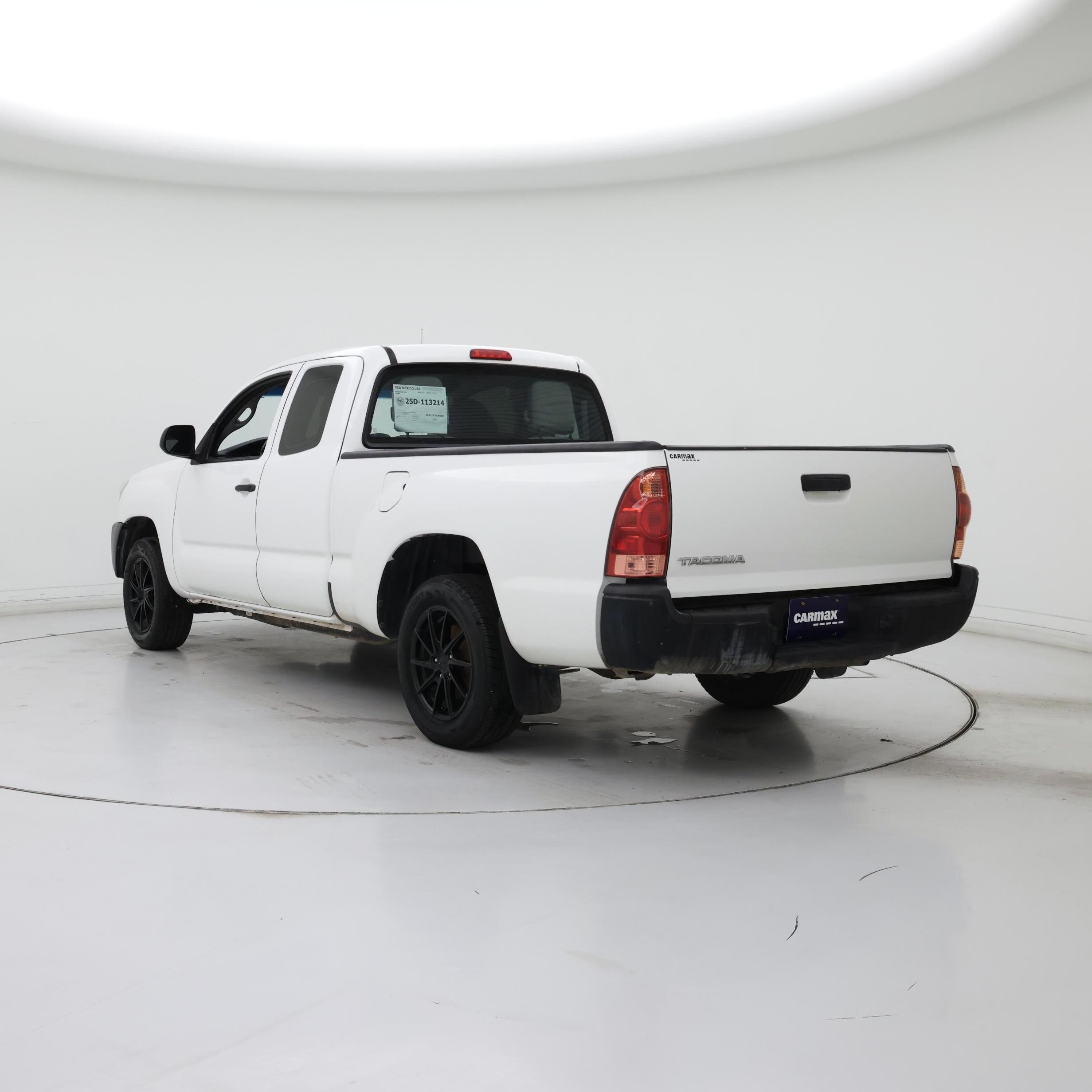 Thumbnail: 2015 Toyota Tacoma - 2