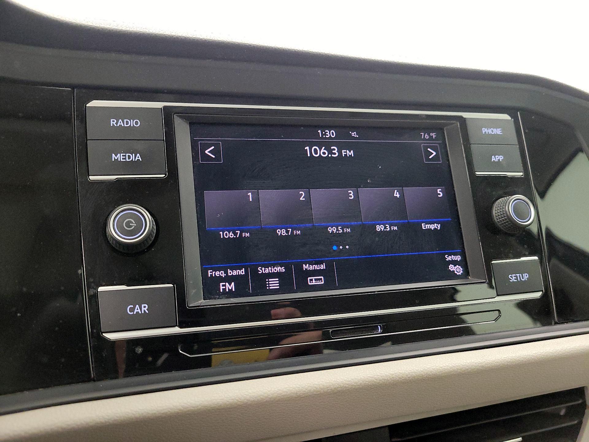 Thumbnail: 2019 Volkswagen Jetta - 15