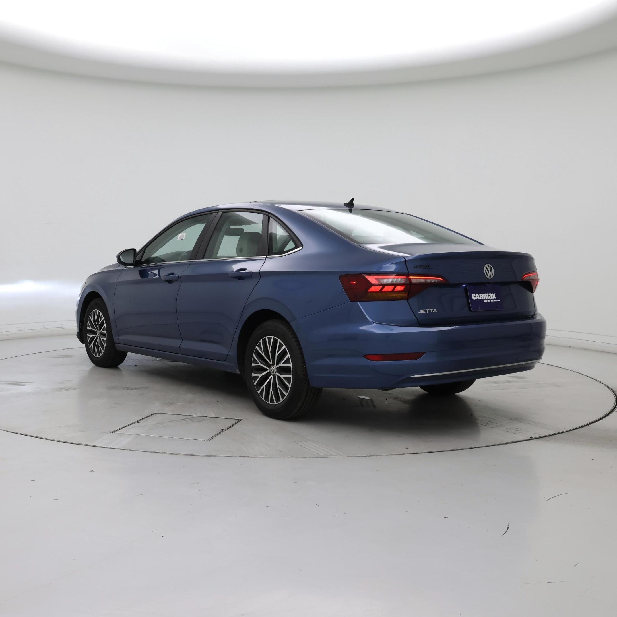 Thumbnail: 2019 Volkswagen Jetta - 2