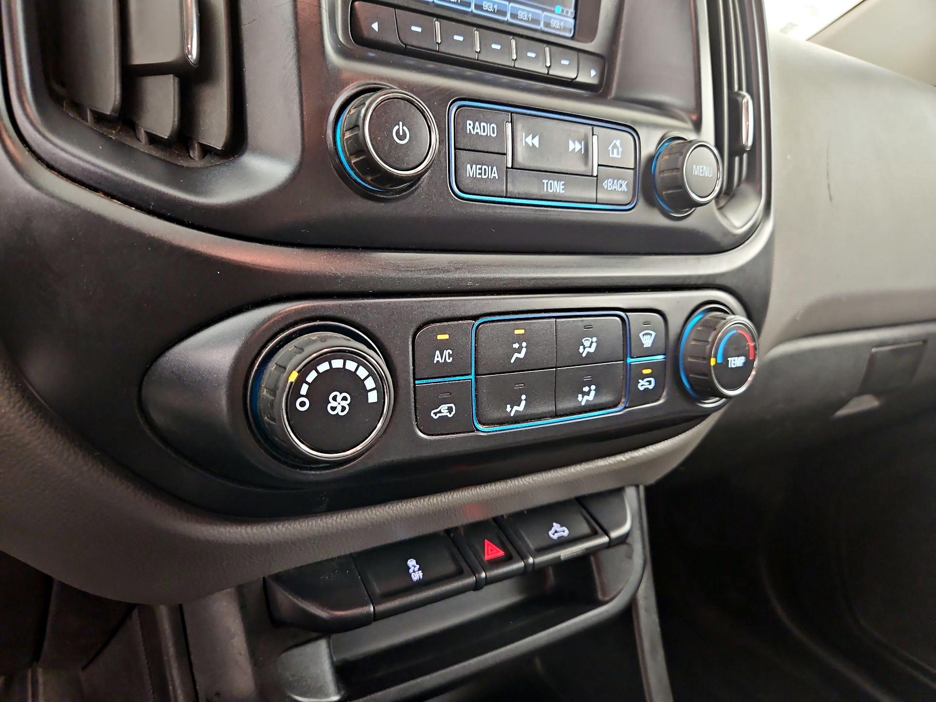 Thumbnail: 2016 Chevrolet Colorado - 16