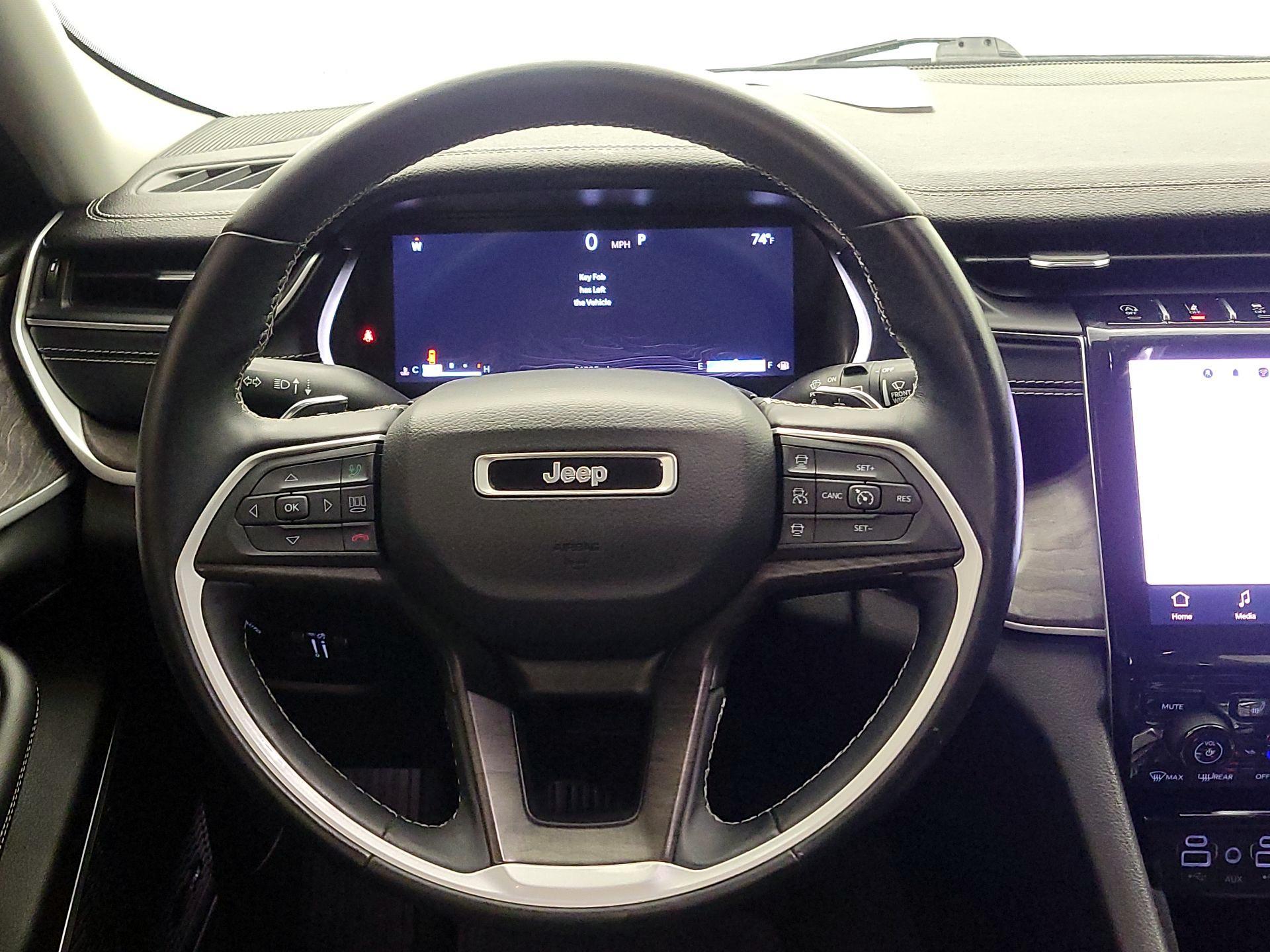 Thumbnail: 2022 Jeep Grand Cherokee - 10