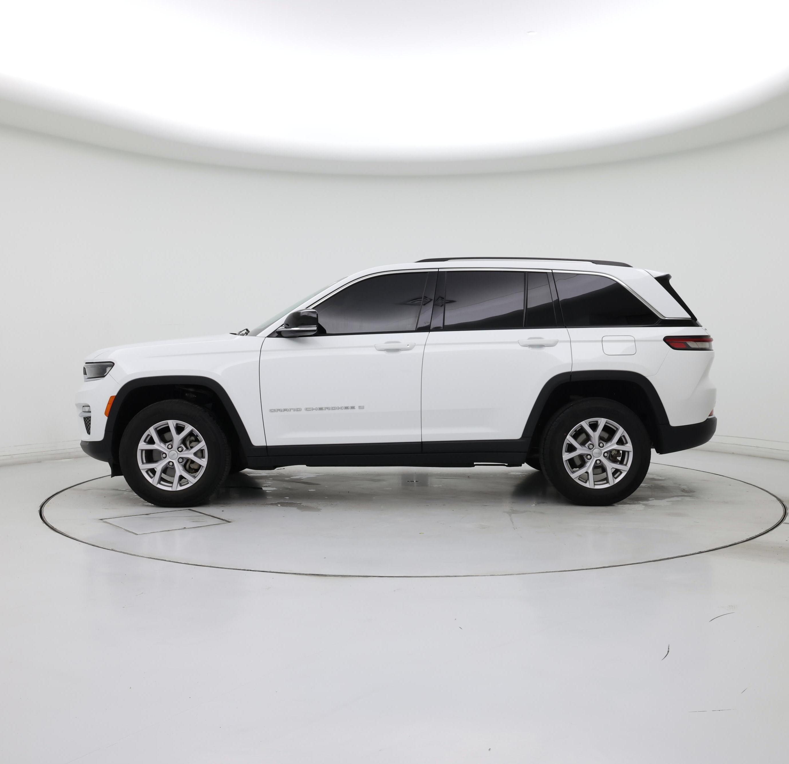Thumbnail: 2022 Jeep Grand Cherokee - 3