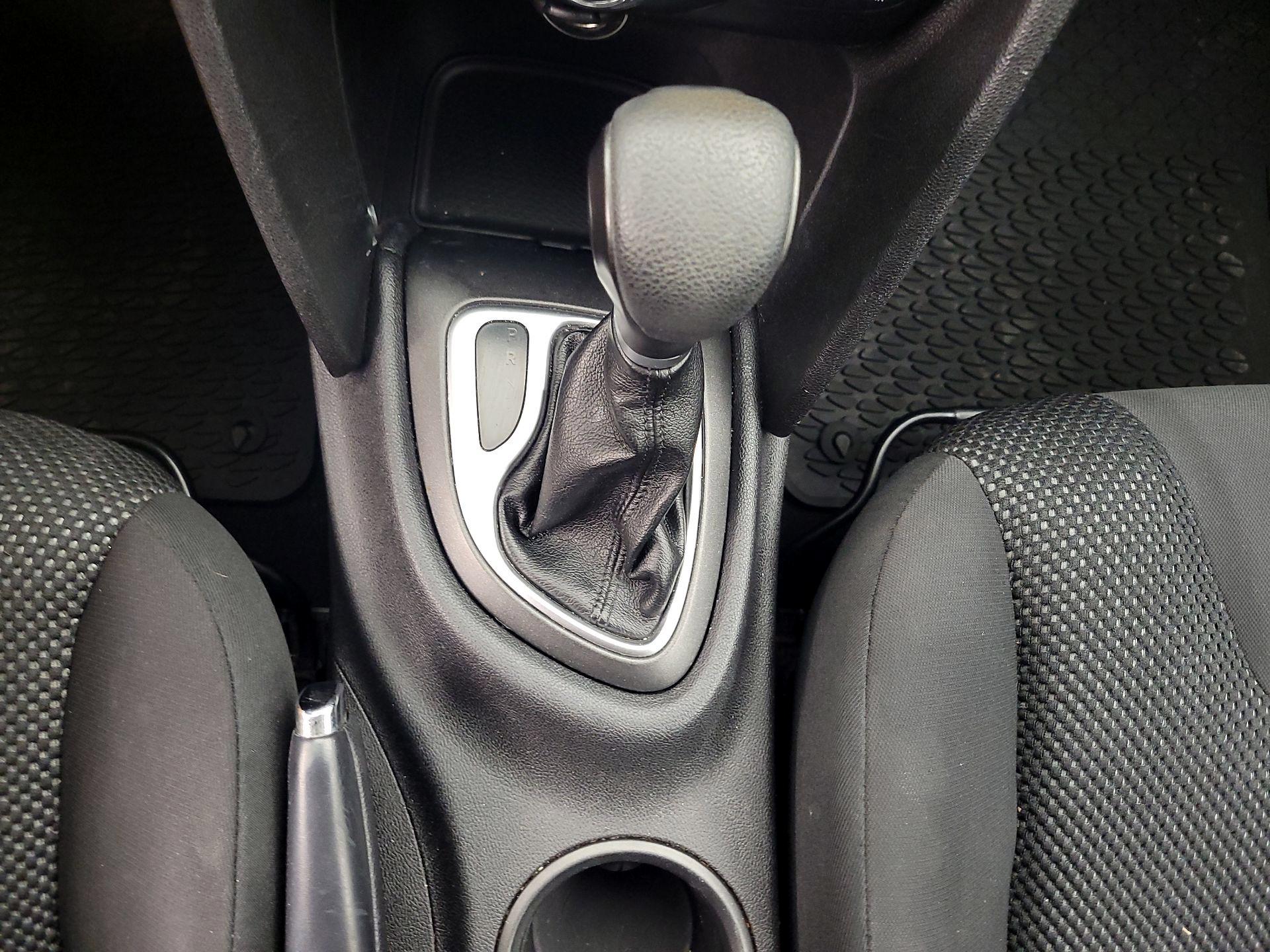 Thumbnail: 2014 Dodge Dart - 17