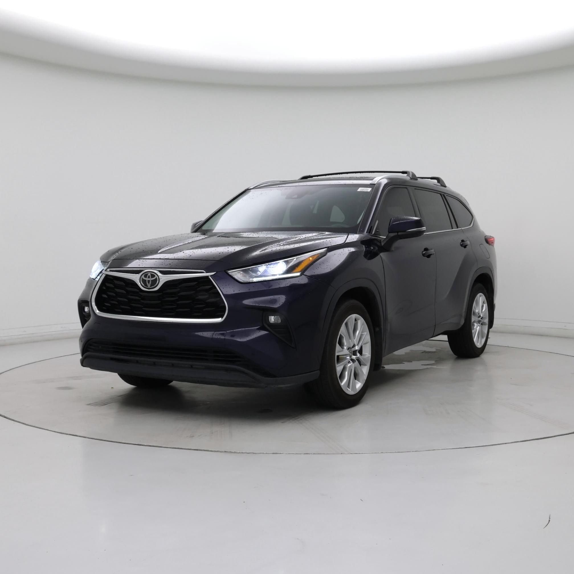 Thumbnail: 2021 Toyota Highlander - 4