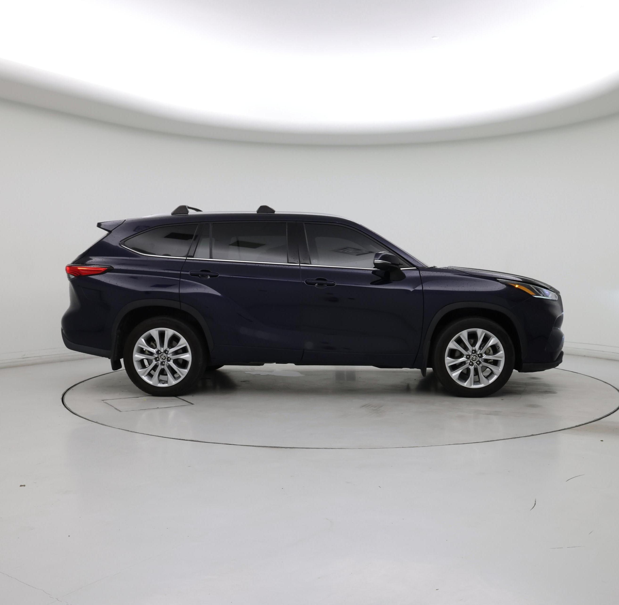 Thumbnail: 2021 Toyota Highlander - 7