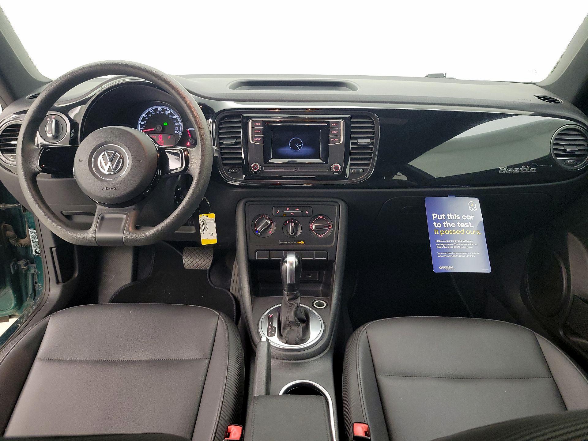 Thumbnail: 2017 Volkswagen Beetle - 9