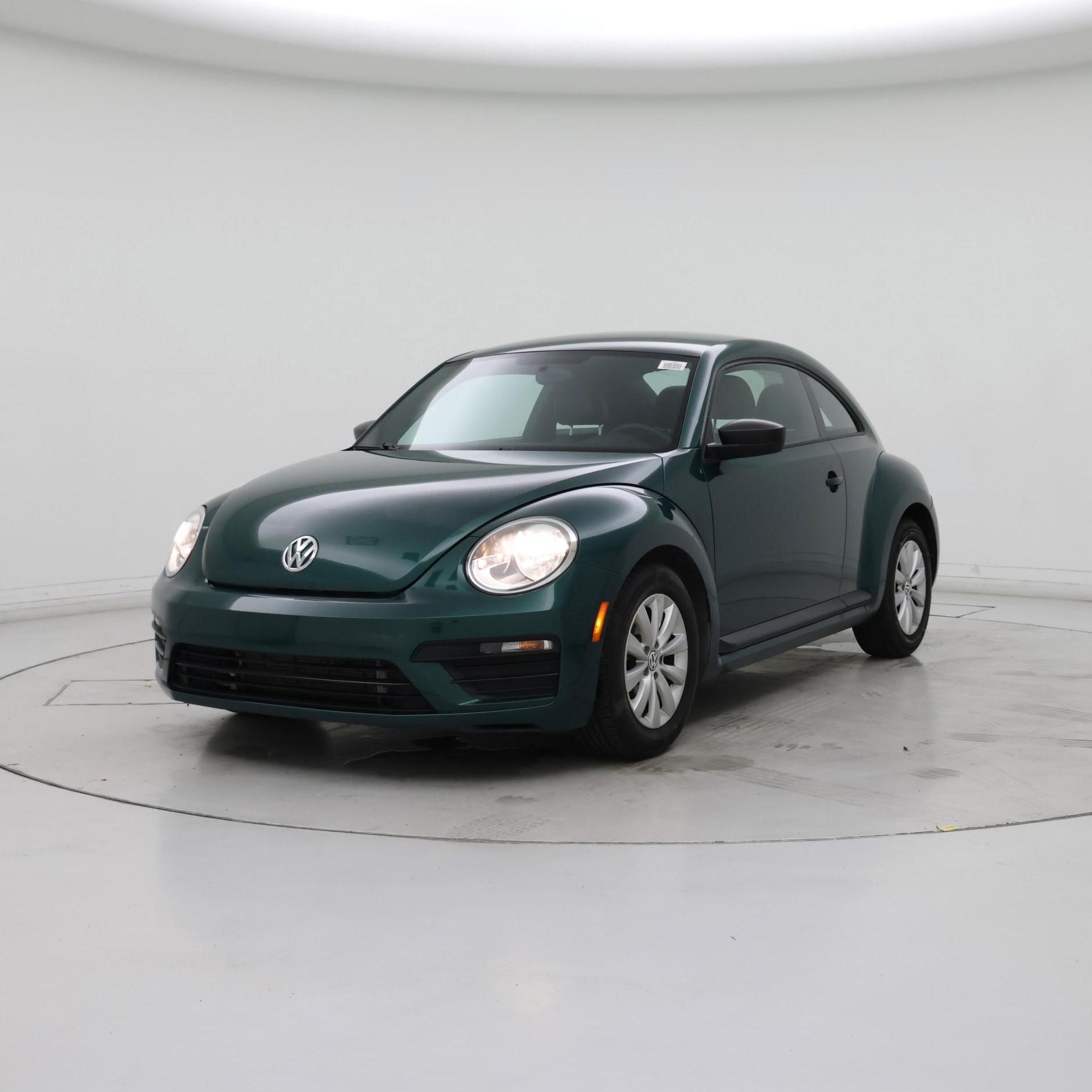 Thumbnail: 2017 Volkswagen Beetle - 4