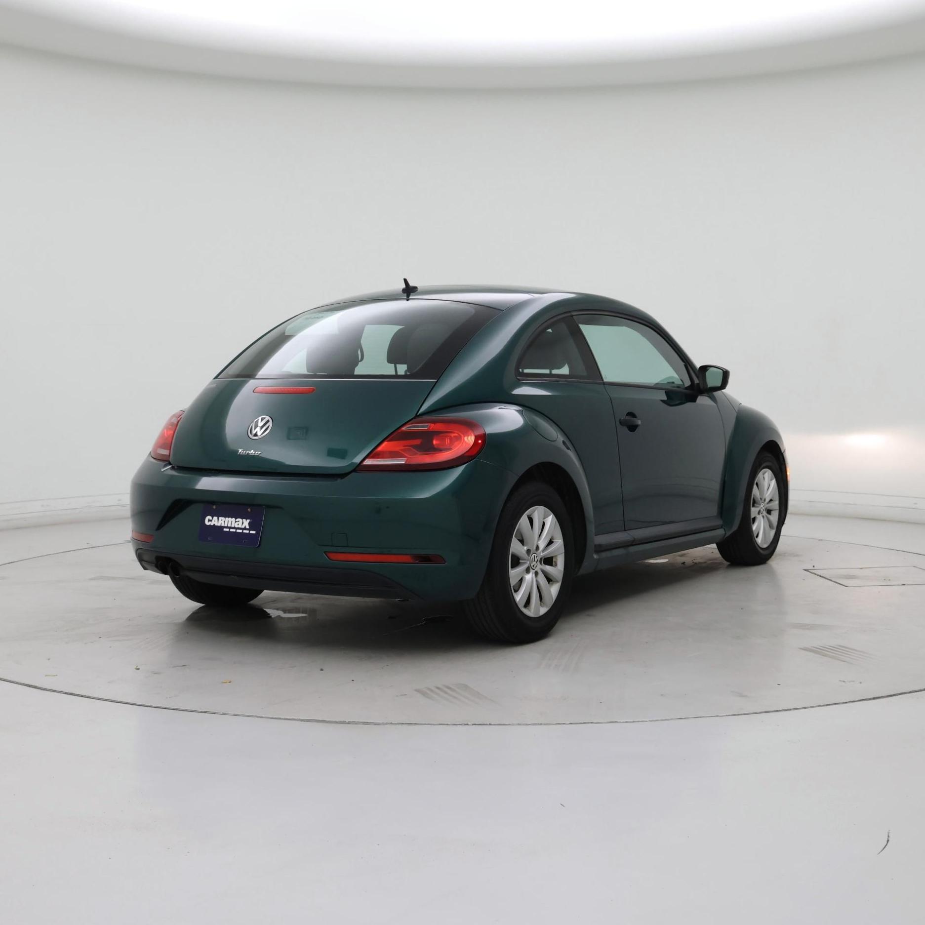 Thumbnail: 2017 Volkswagen Beetle - 8