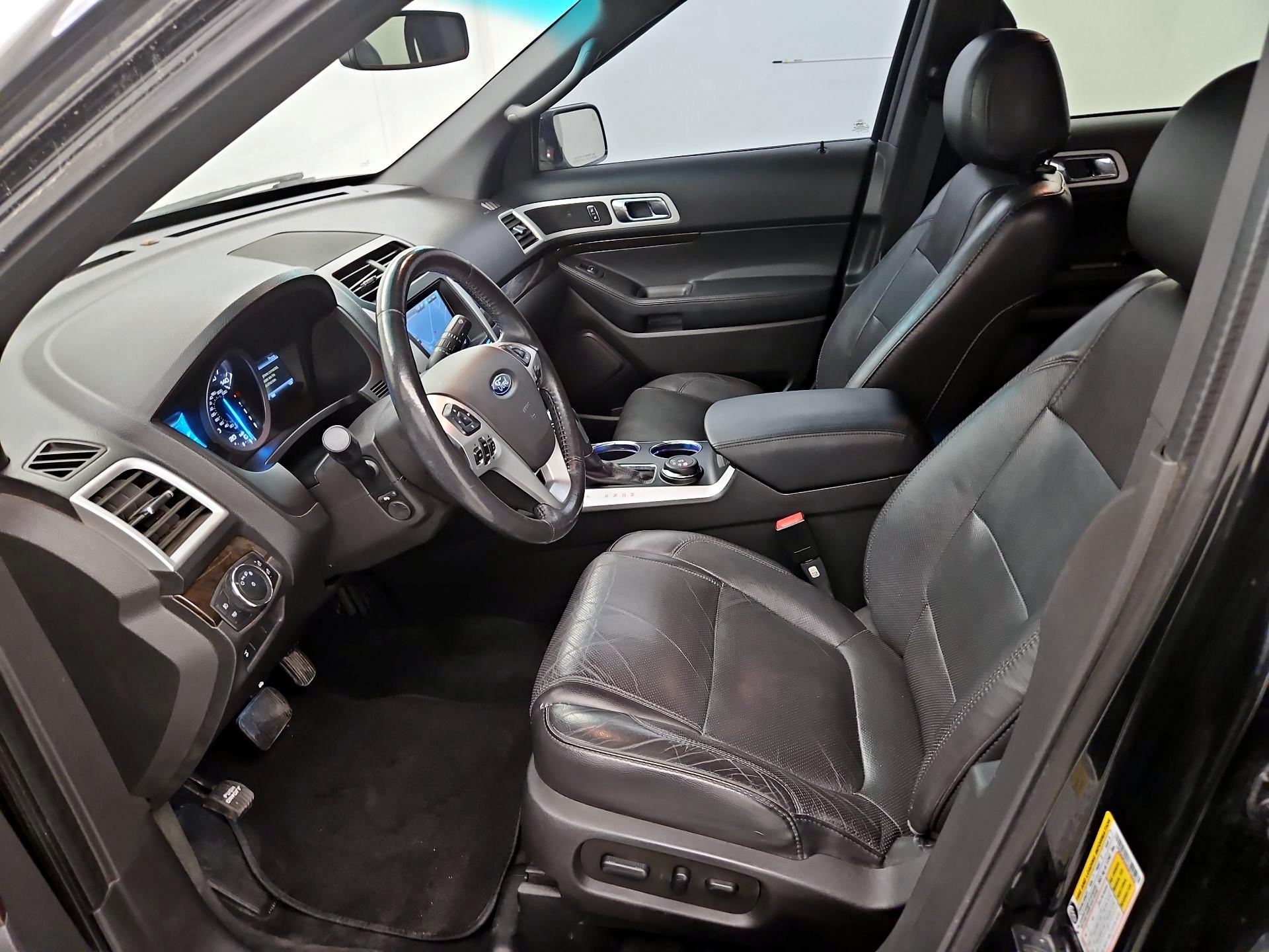 Thumbnail: 2014 Ford Explorer - 11