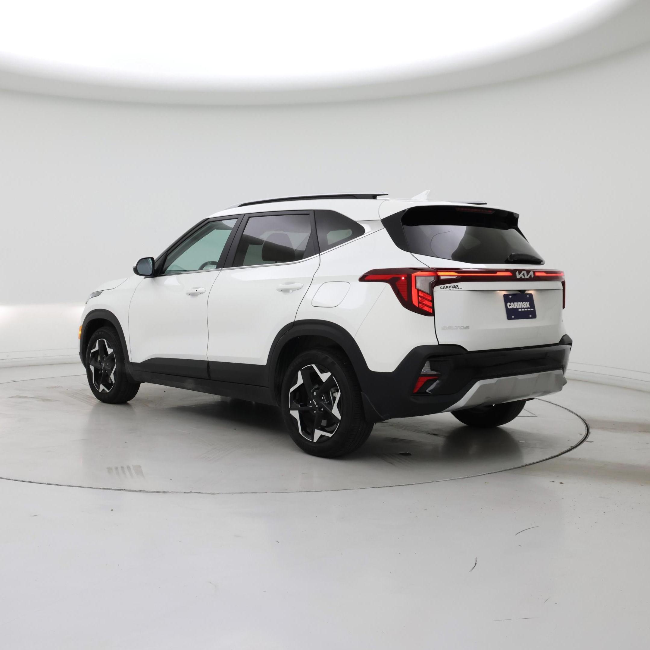 Thumbnail: 2024 Kia Seltos - 2