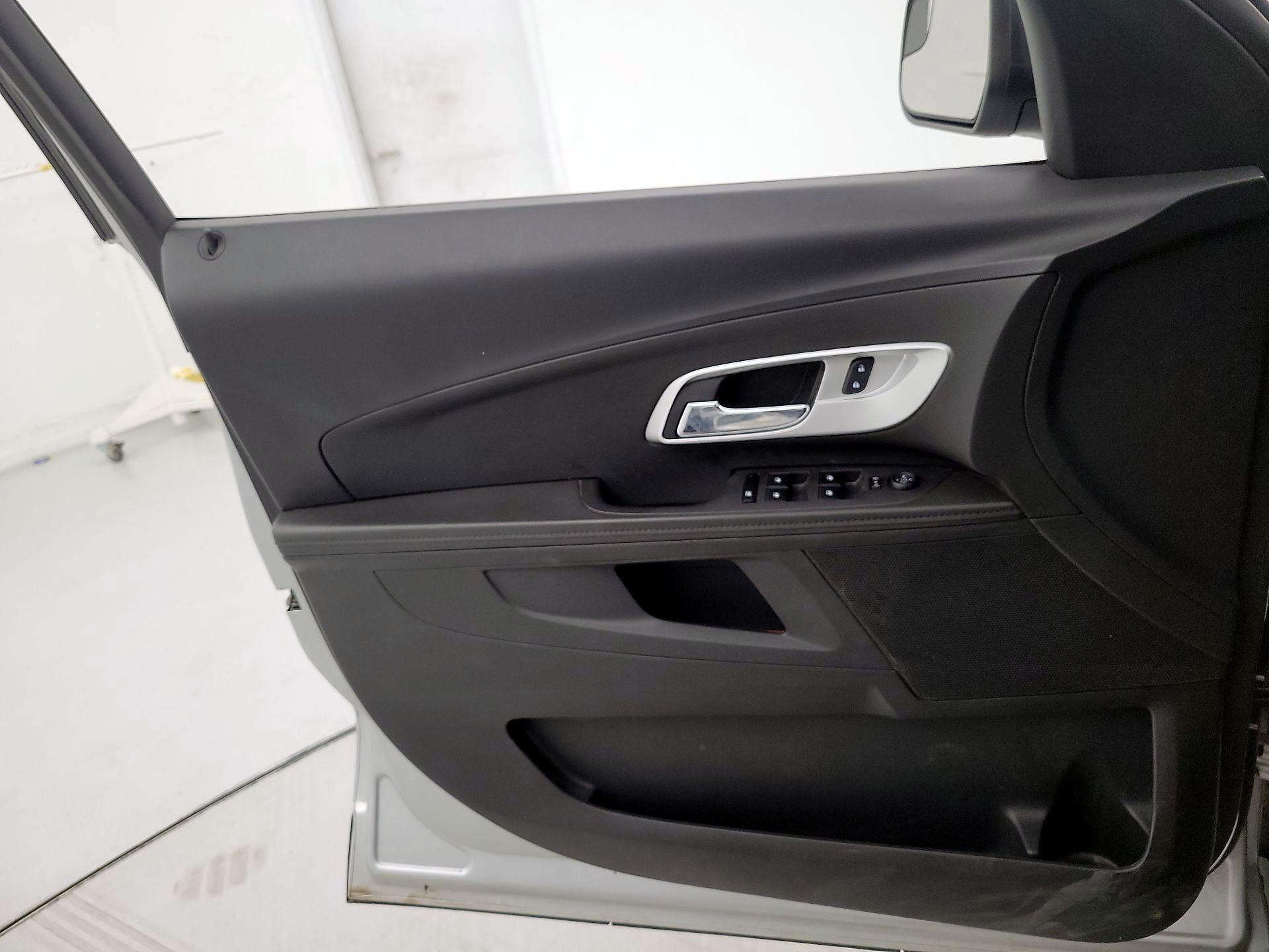 Thumbnail: 2013 Chevrolet Equinox - 12