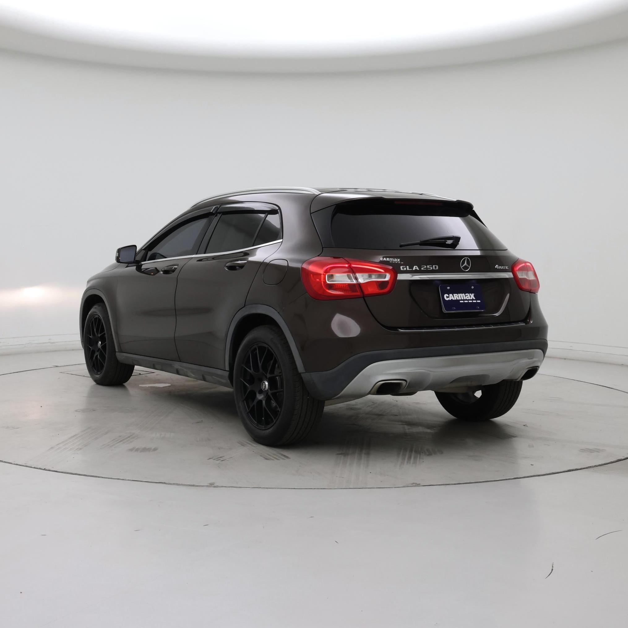 Thumbnail: 2017 Mercedes-Benz GLA - 2