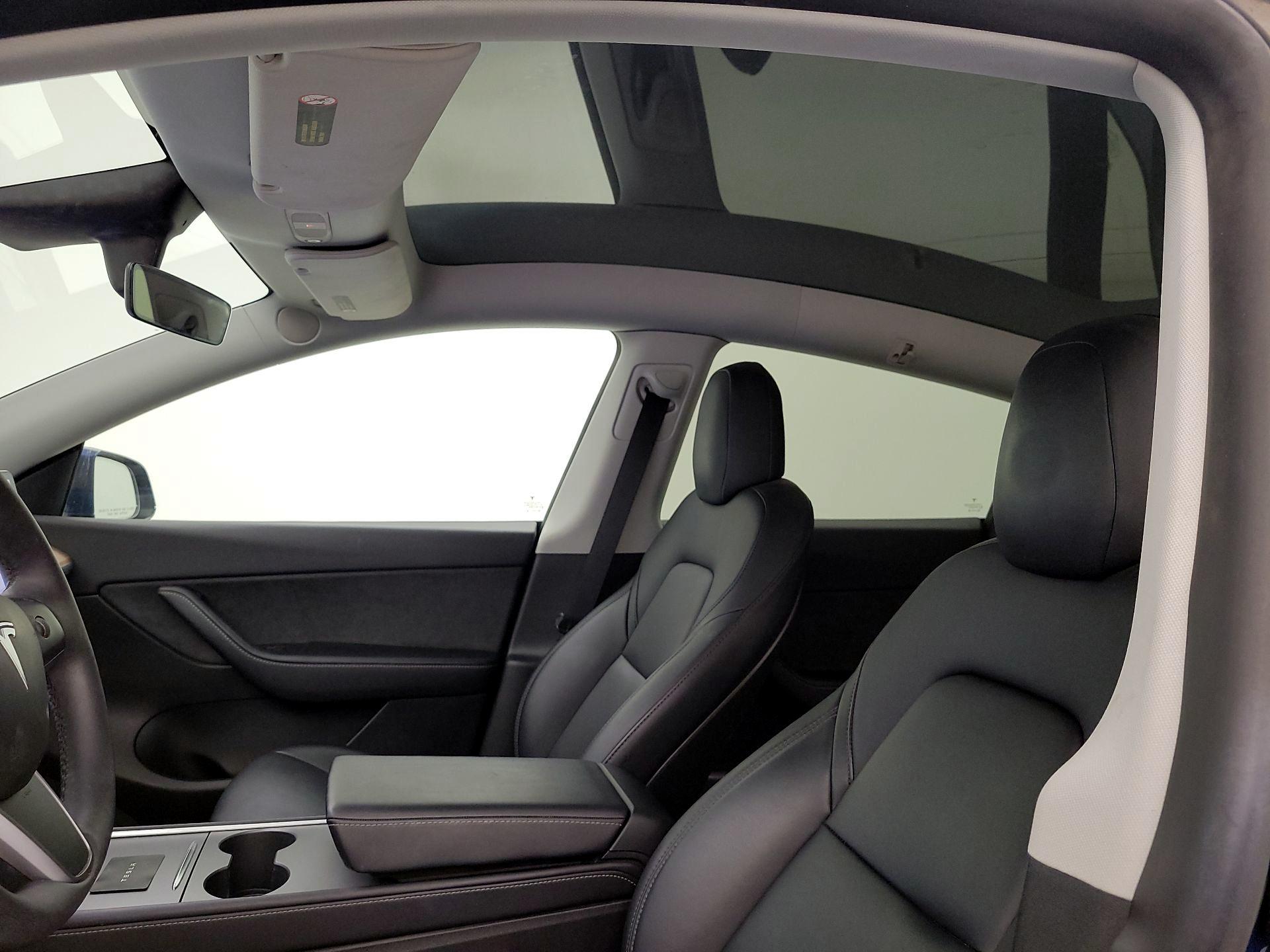 Thumbnail: 2021 Tesla Model Y - 19