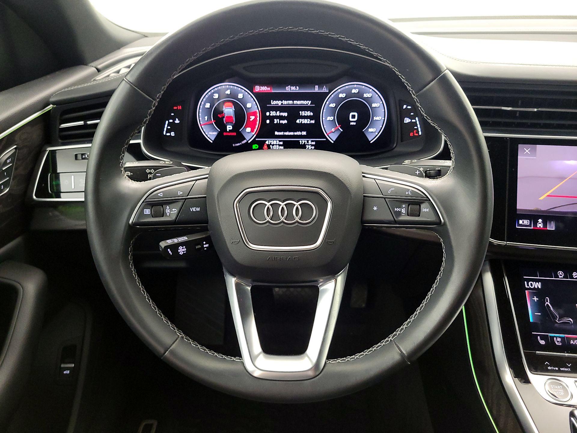 Thumbnail: 2021 Audi Q8 - 10