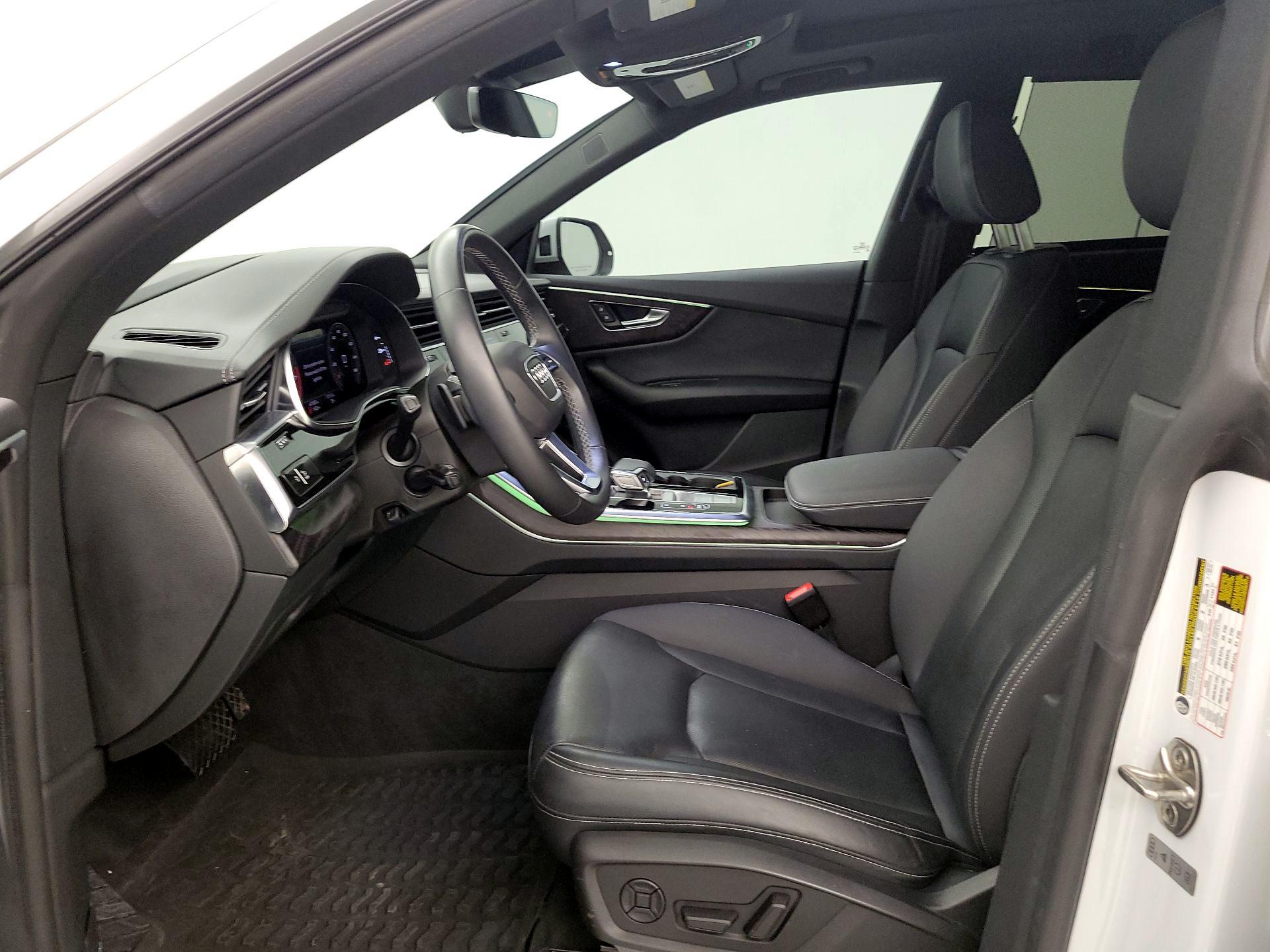 Thumbnail: 2021 Audi Q8 - 11
