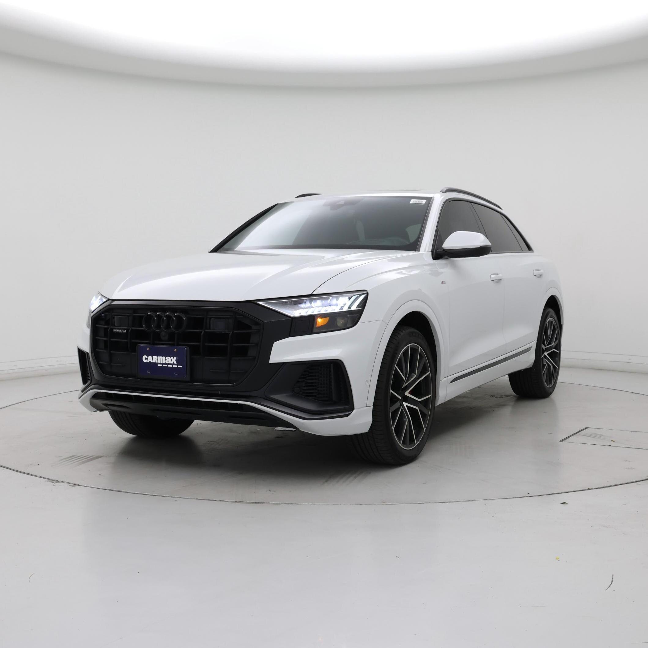Thumbnail: 2021 Audi Q8 - 4