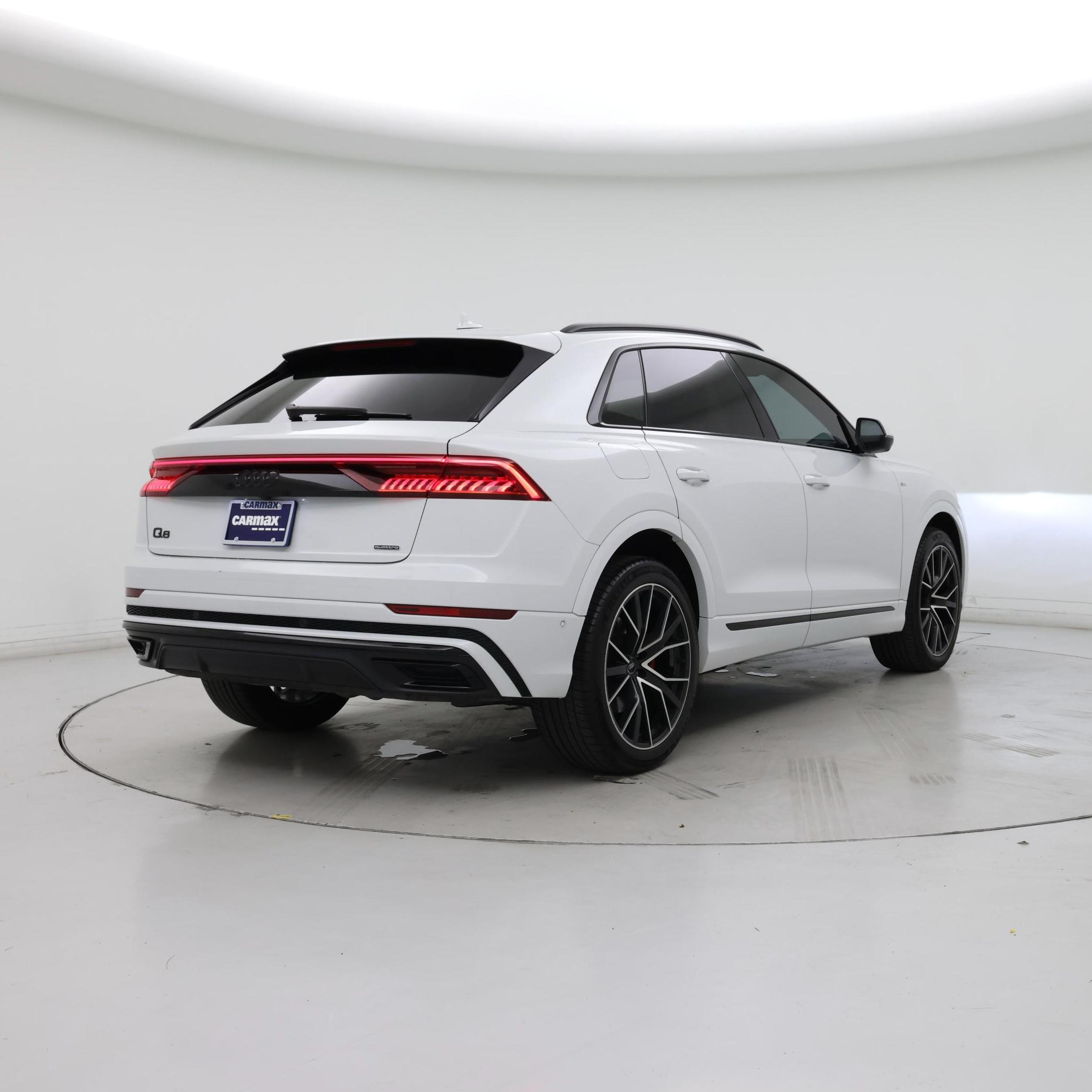 Thumbnail: 2021 Audi Q8 - 8