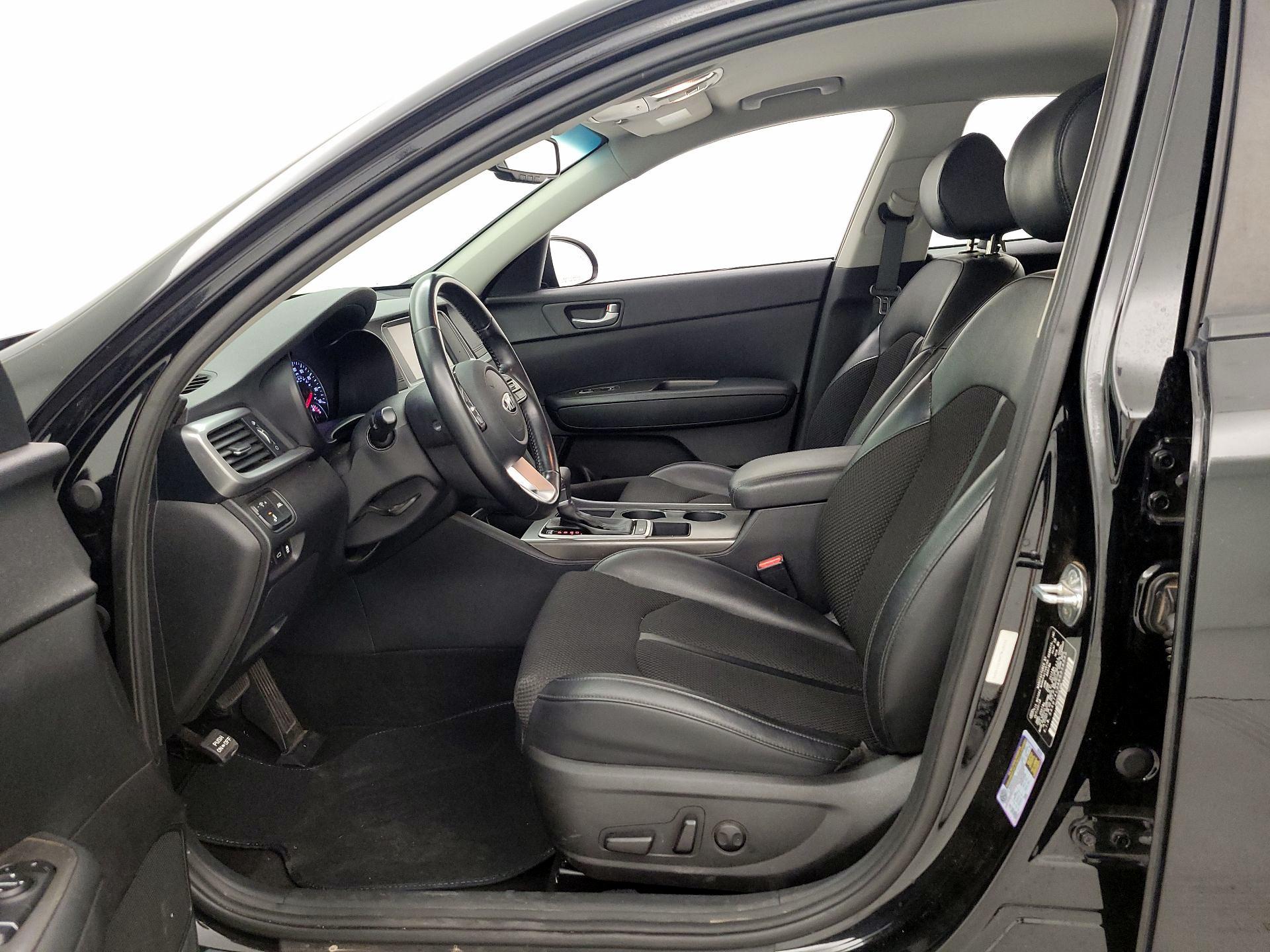 Thumbnail: 2019 Kia Optima - 11