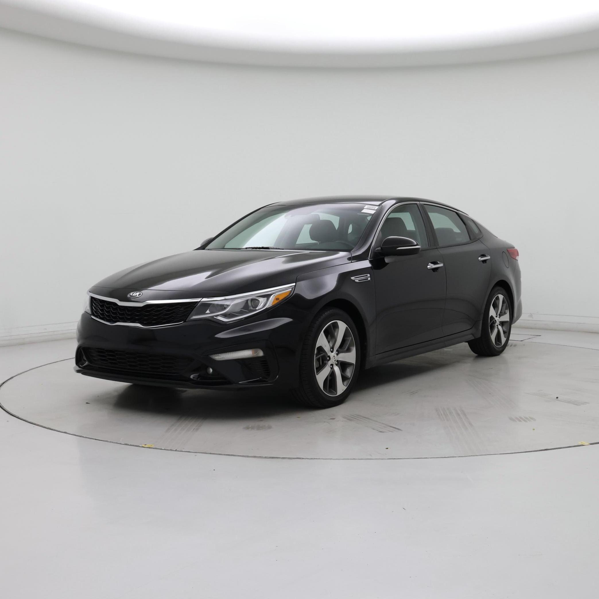 Thumbnail: 2019 Kia Optima - 4