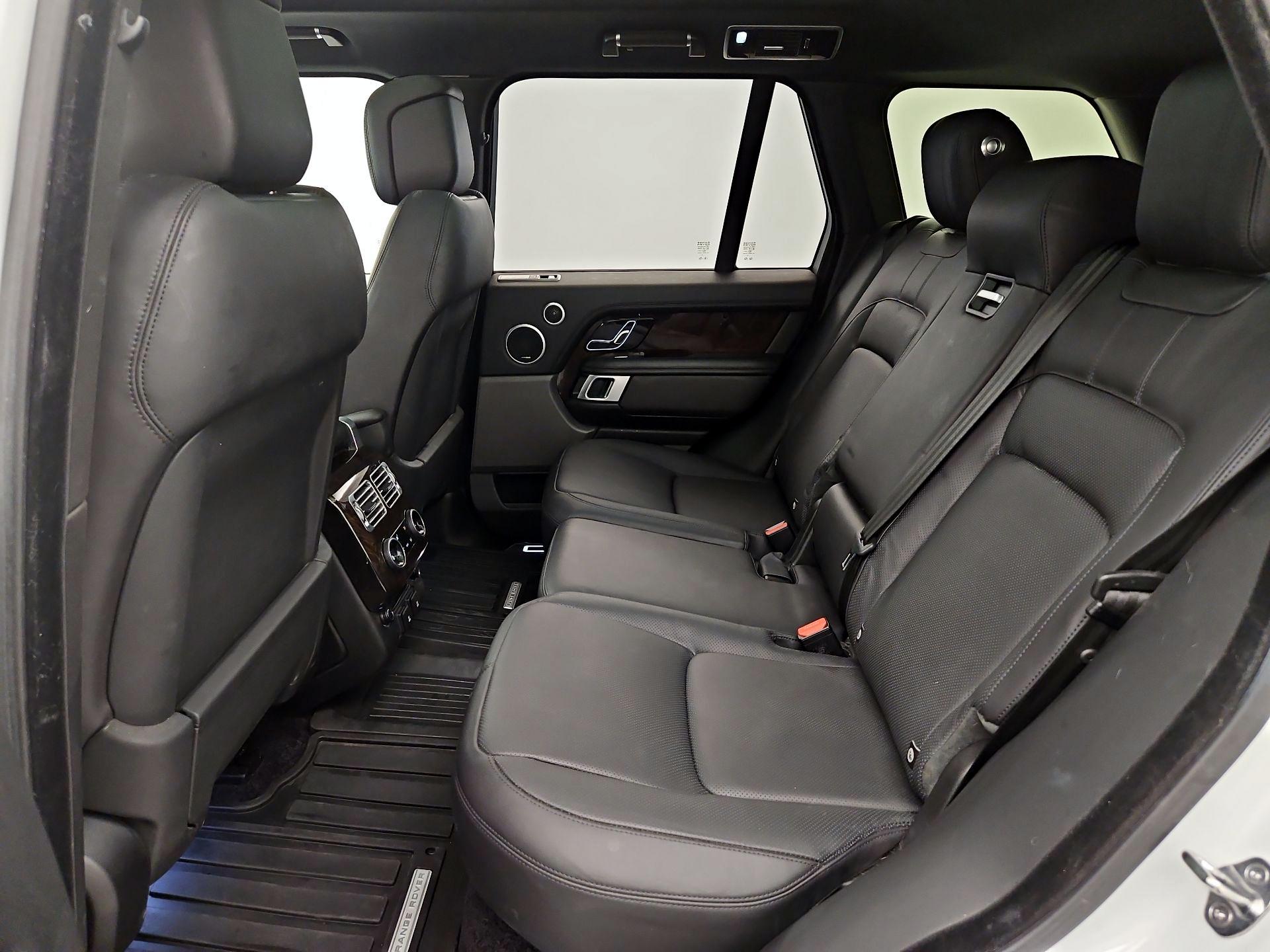 Thumbnail: 2020 Land Rover Range Rover - 19