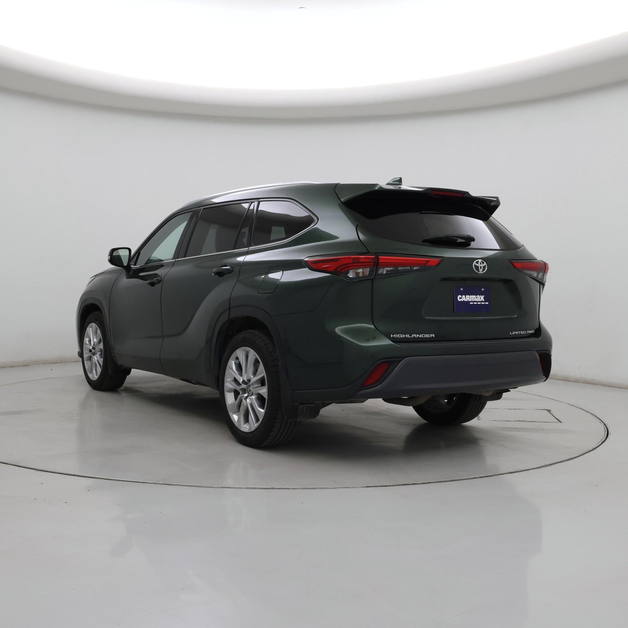 Thumbnail: 2023 Toyota Highlander - 2