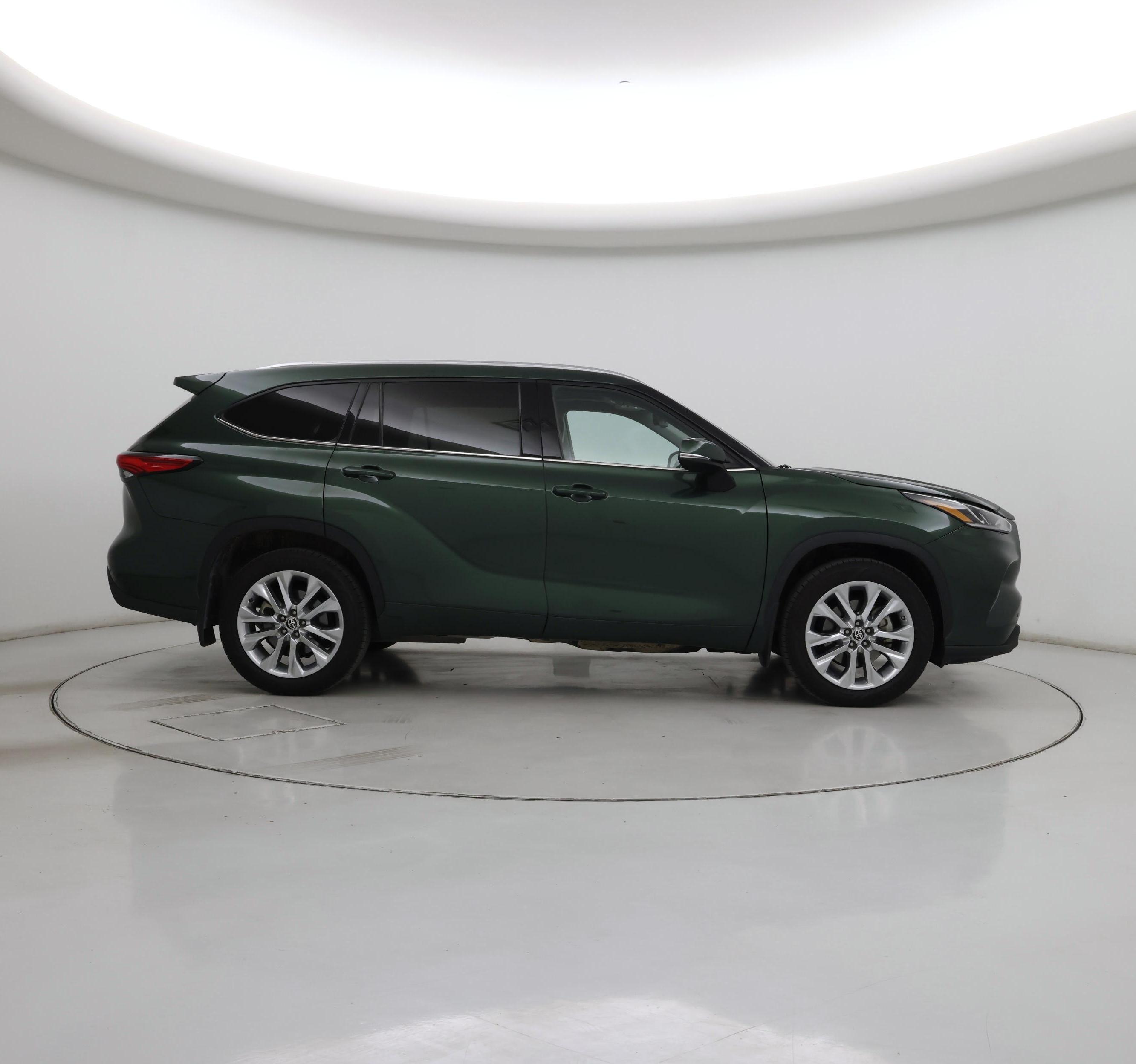 Thumbnail: 2023 Toyota Highlander - 7