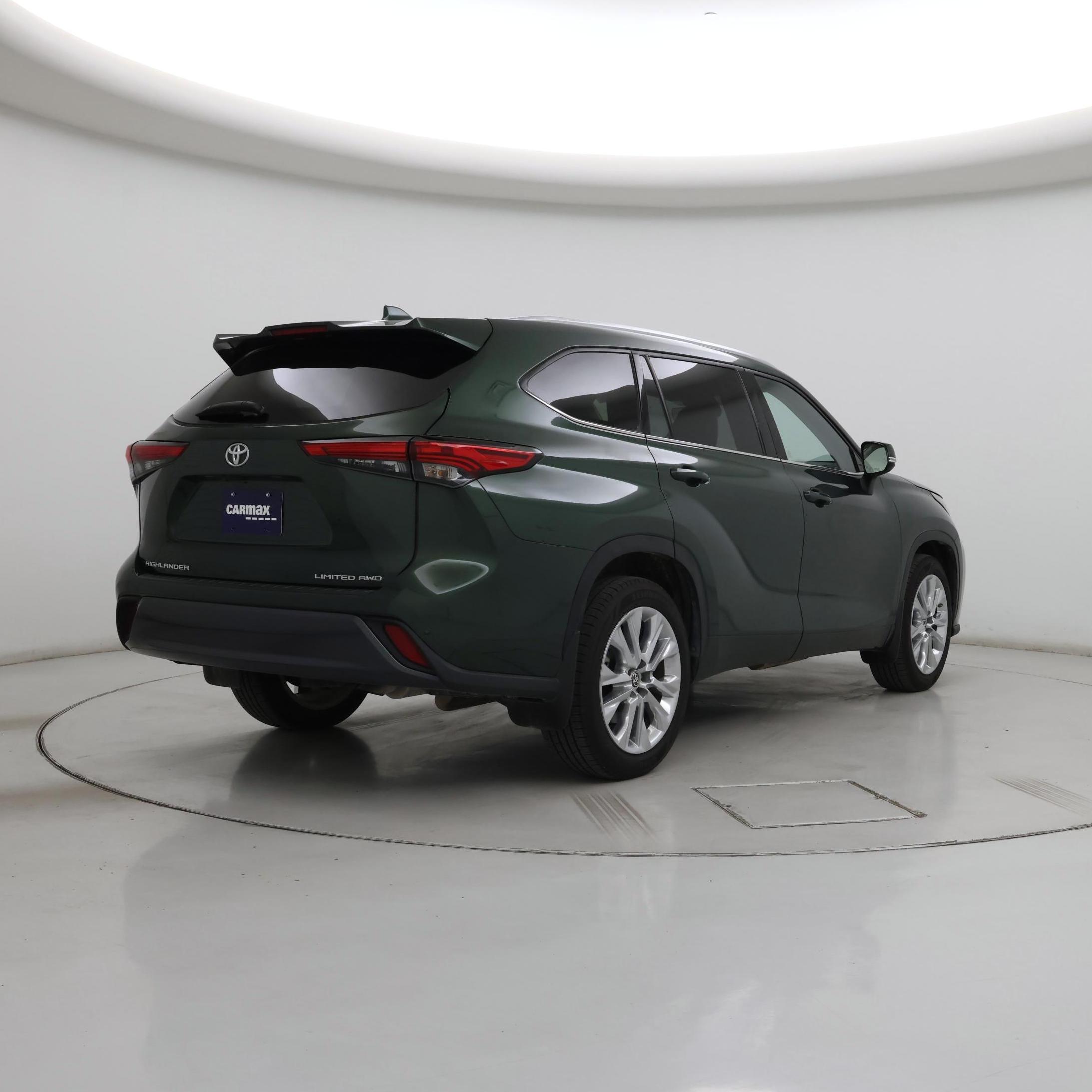Thumbnail: 2023 Toyota Highlander - 8