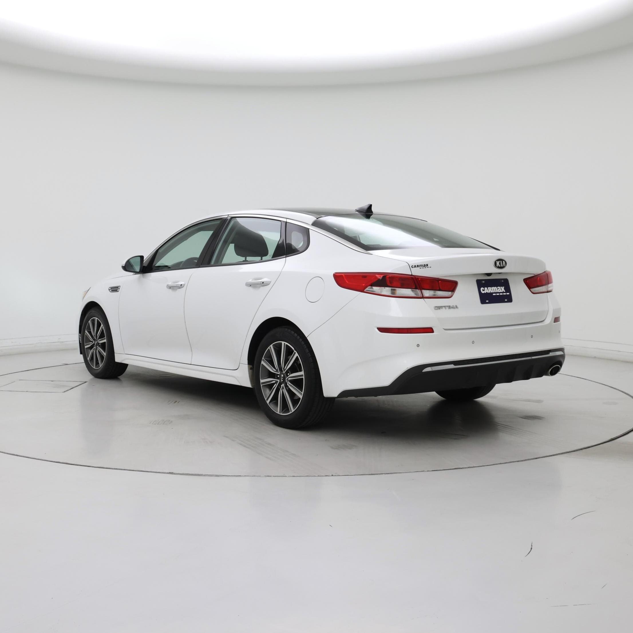 Thumbnail: 2019 Kia Optima - 2