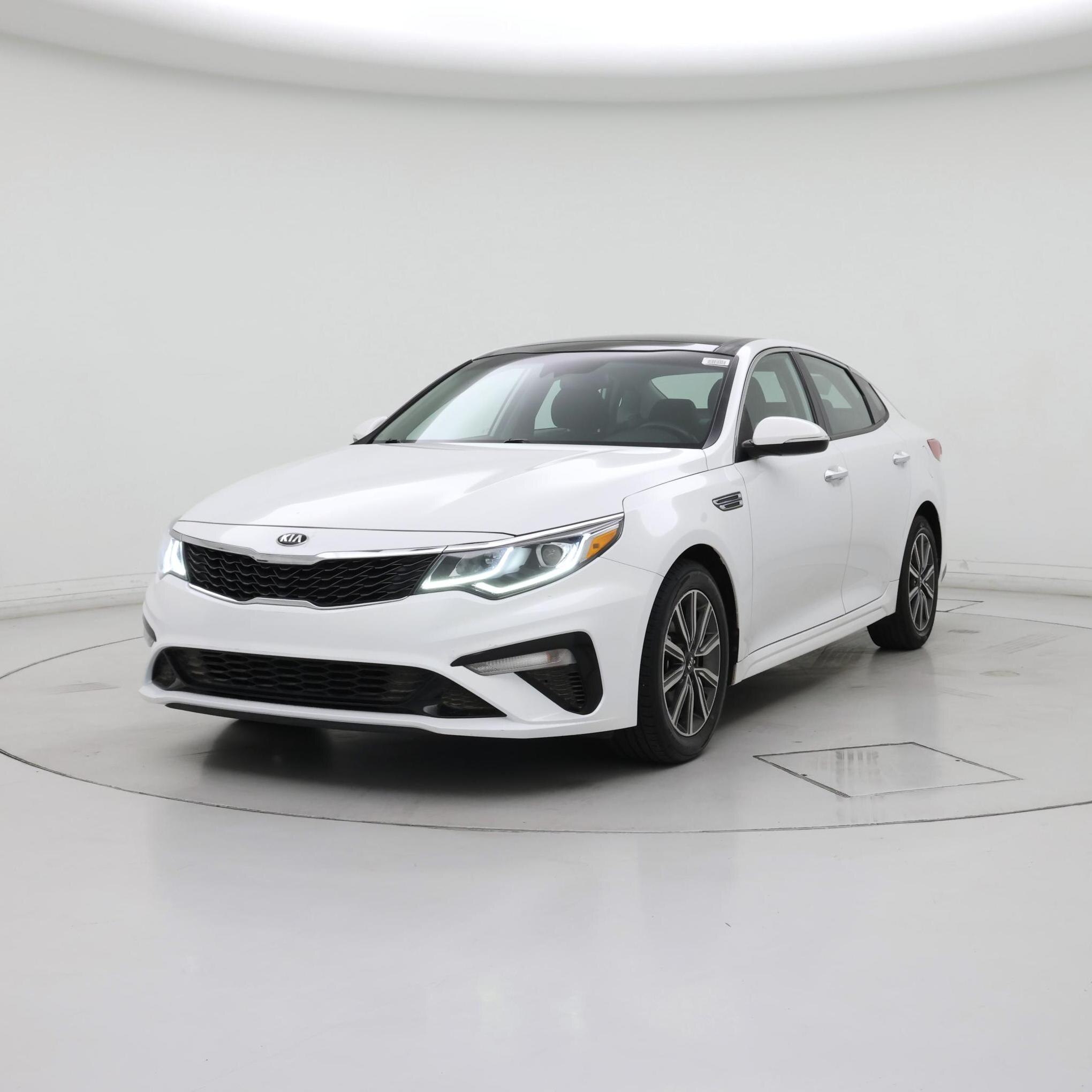 Thumbnail: 2019 Kia Optima - 4