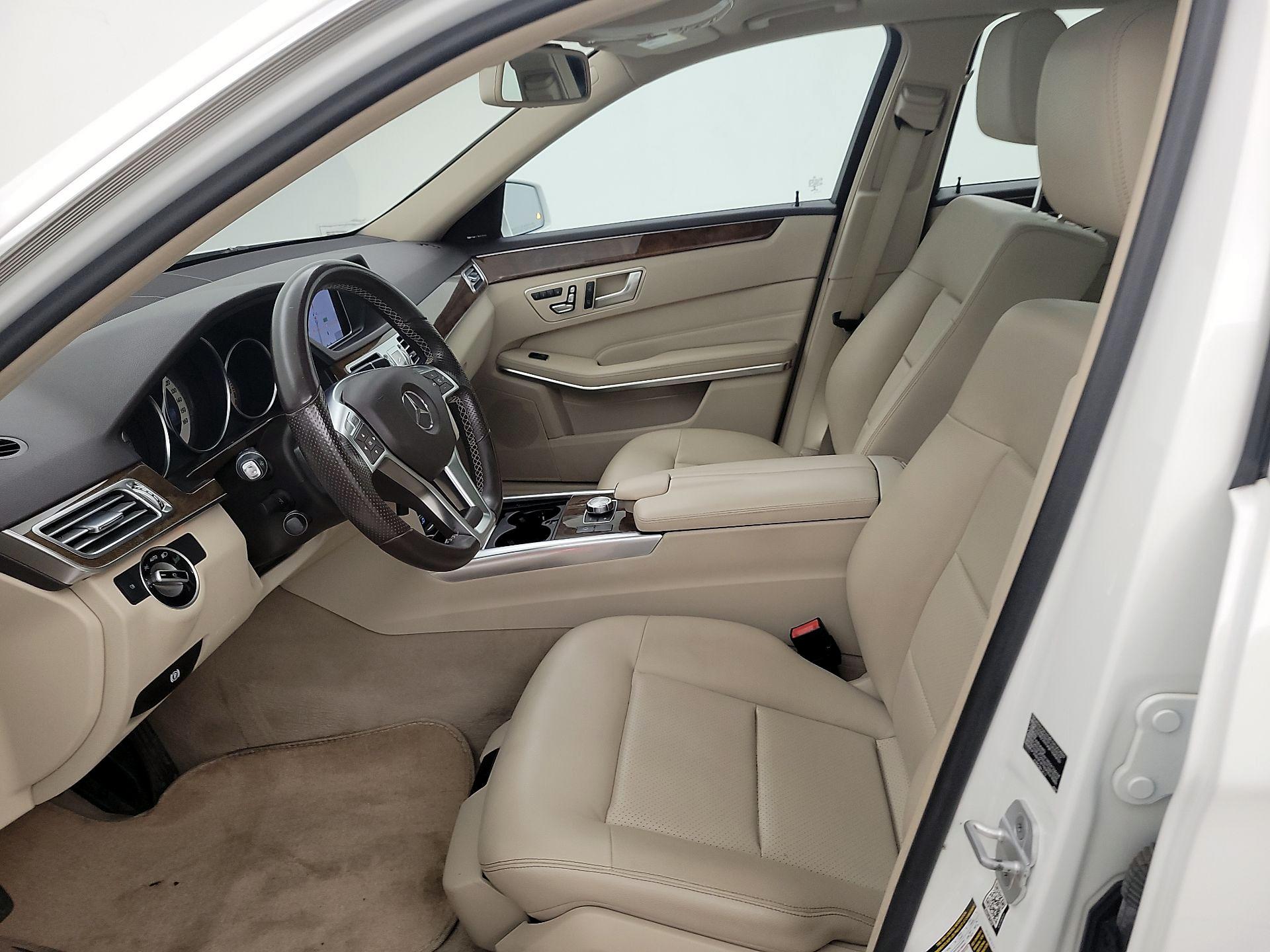 Thumbnail: 2014 Mercedes-Benz E-Class - 11