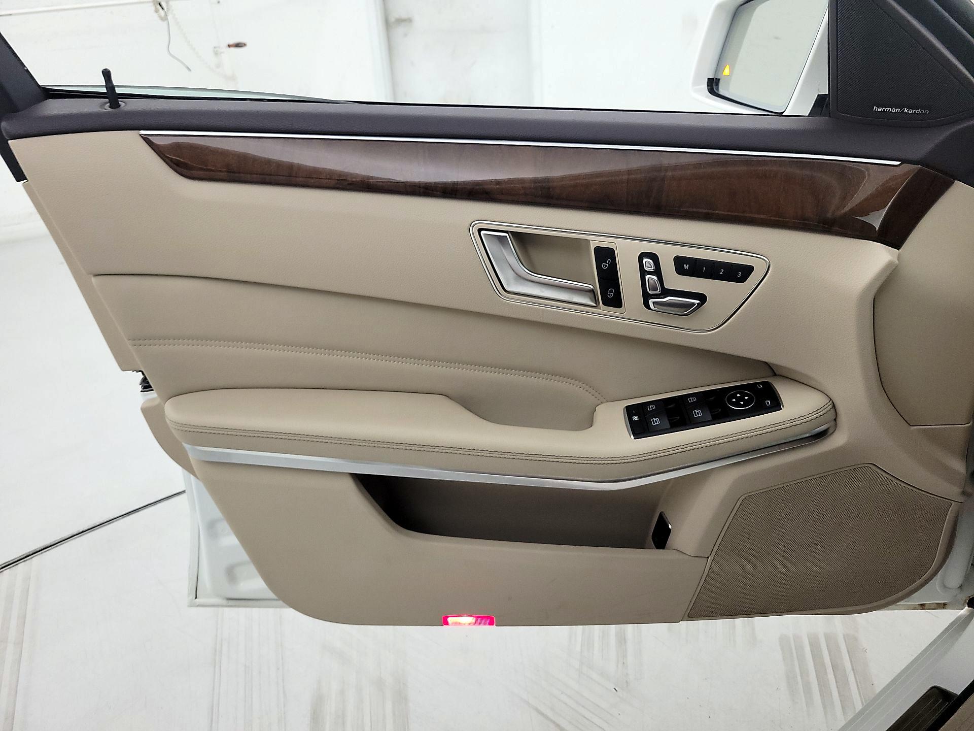 Thumbnail: 2014 Mercedes-Benz E-Class - 12