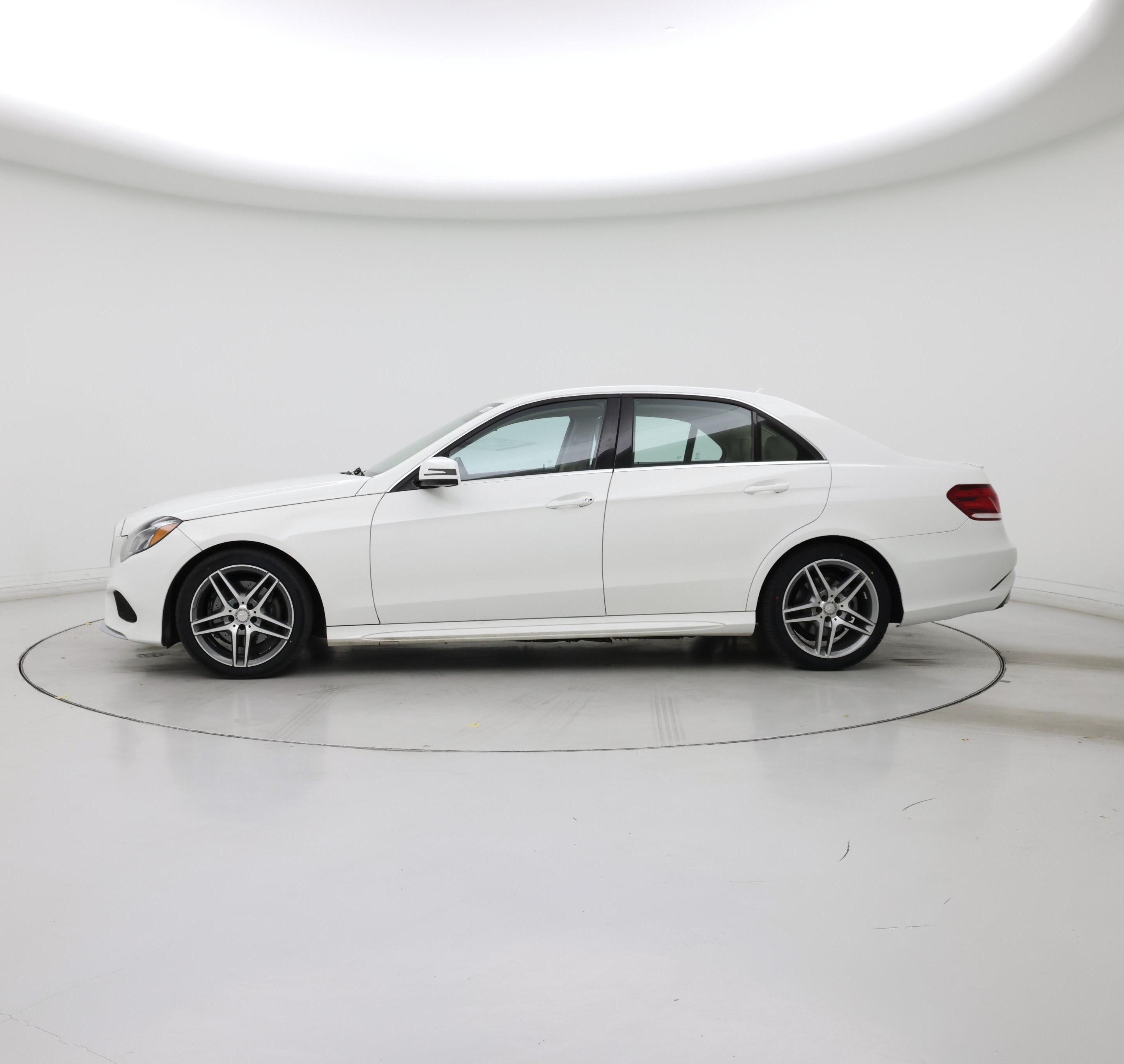 Thumbnail: 2014 Mercedes-Benz E-Class - 3