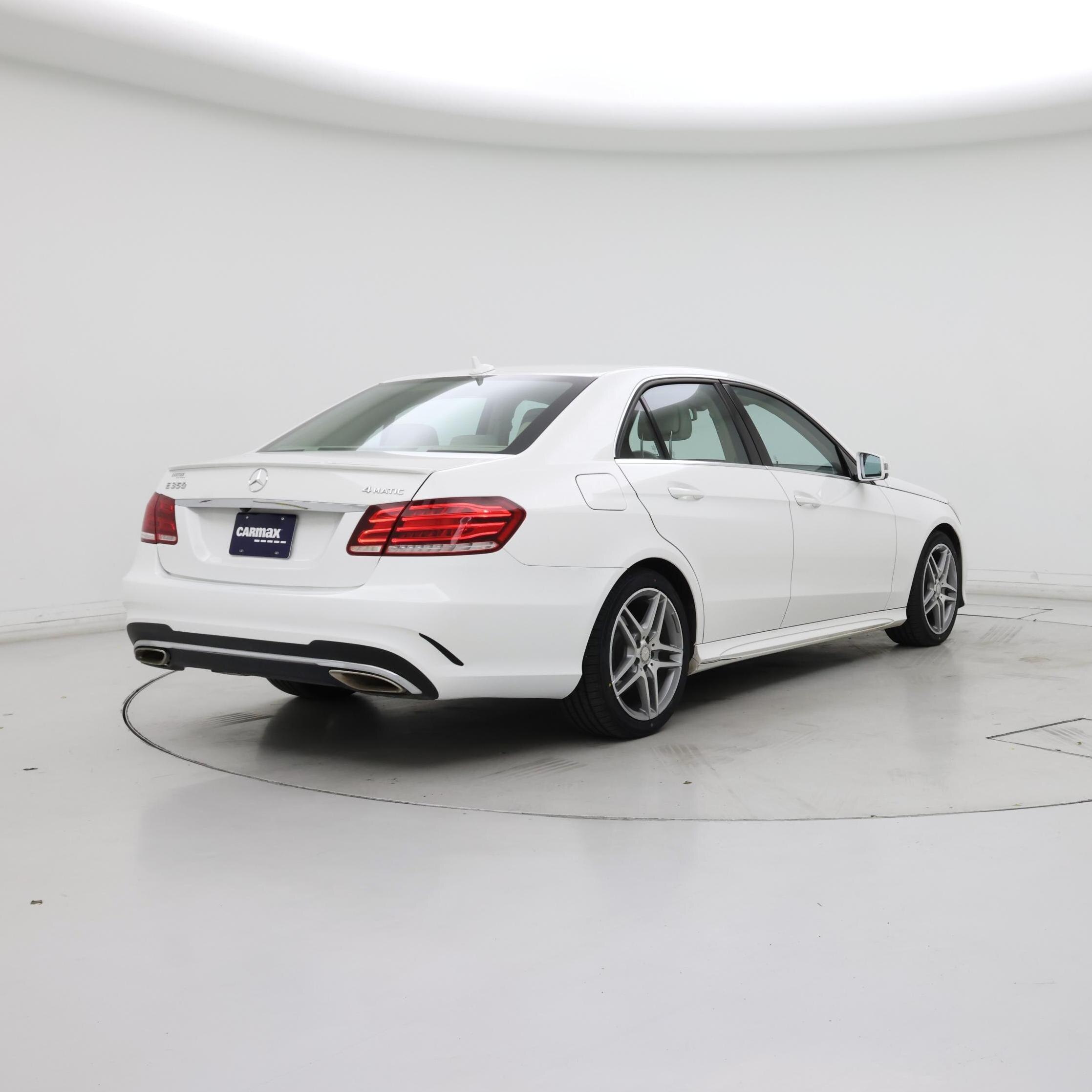 Thumbnail: 2014 Mercedes-Benz E-Class - 8
