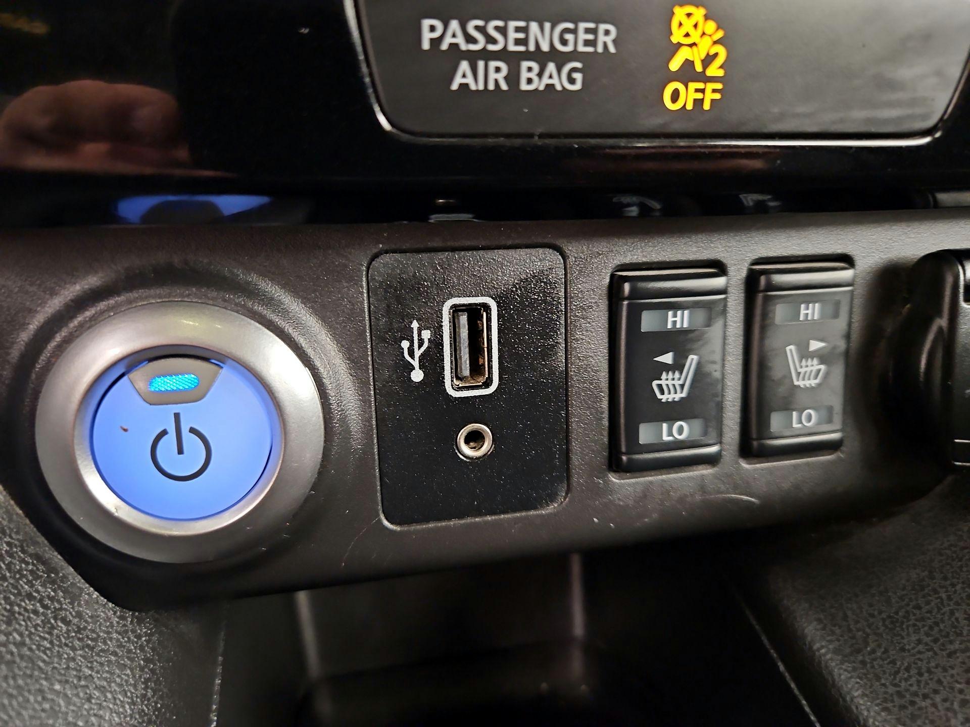 Thumbnail: 2019 Nissan Leaf - 19
