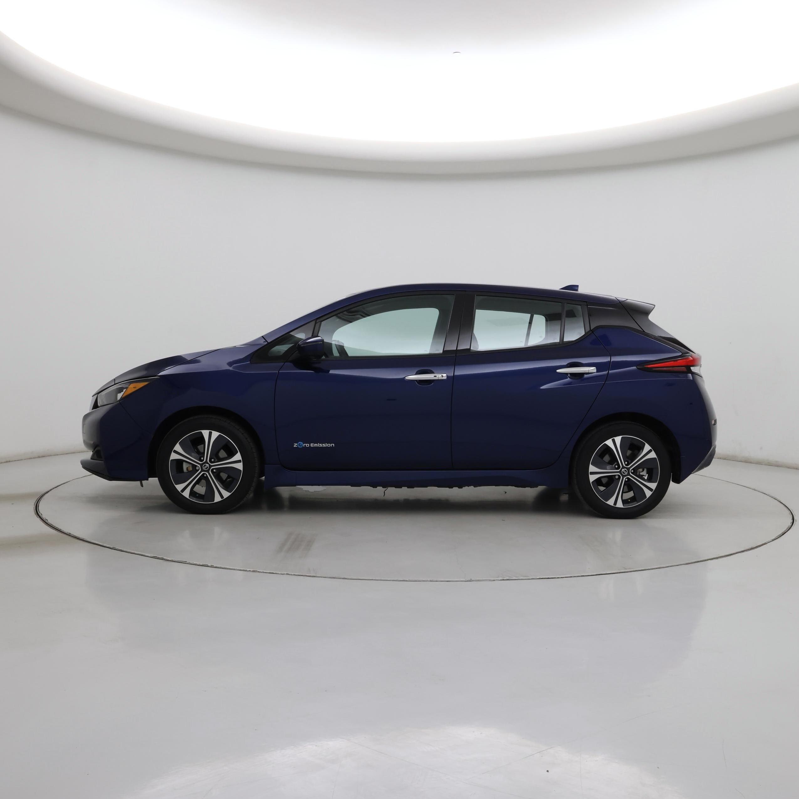 Thumbnail: 2019 Nissan Leaf - 3