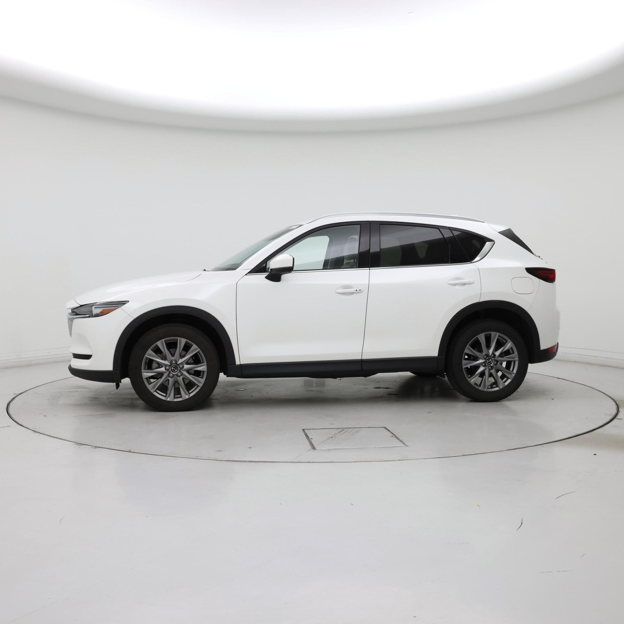 Thumbnail: 2021 Mazda CX-5 - 3