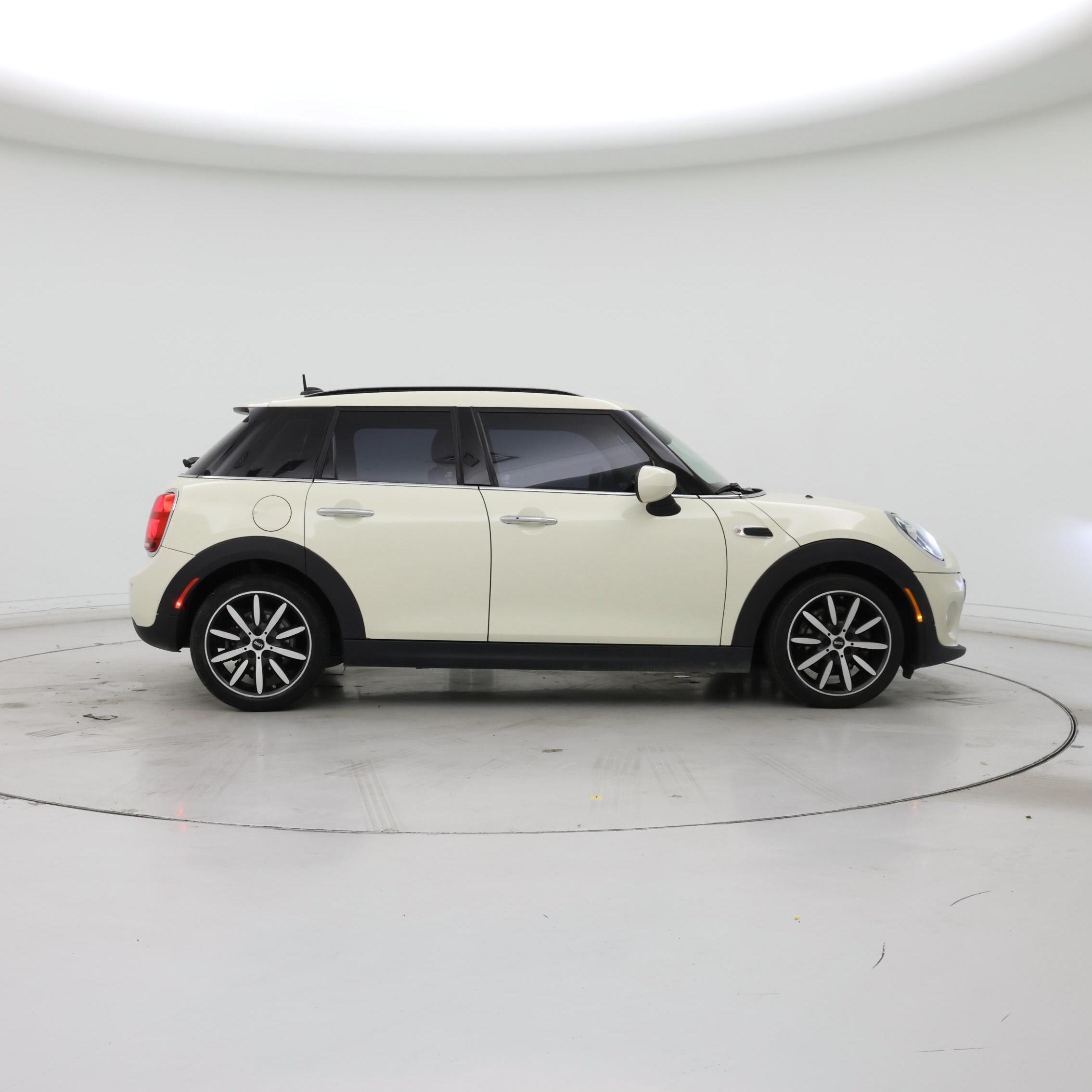 Thumbnail: 2020 MINI Cooper Hardtop - 7