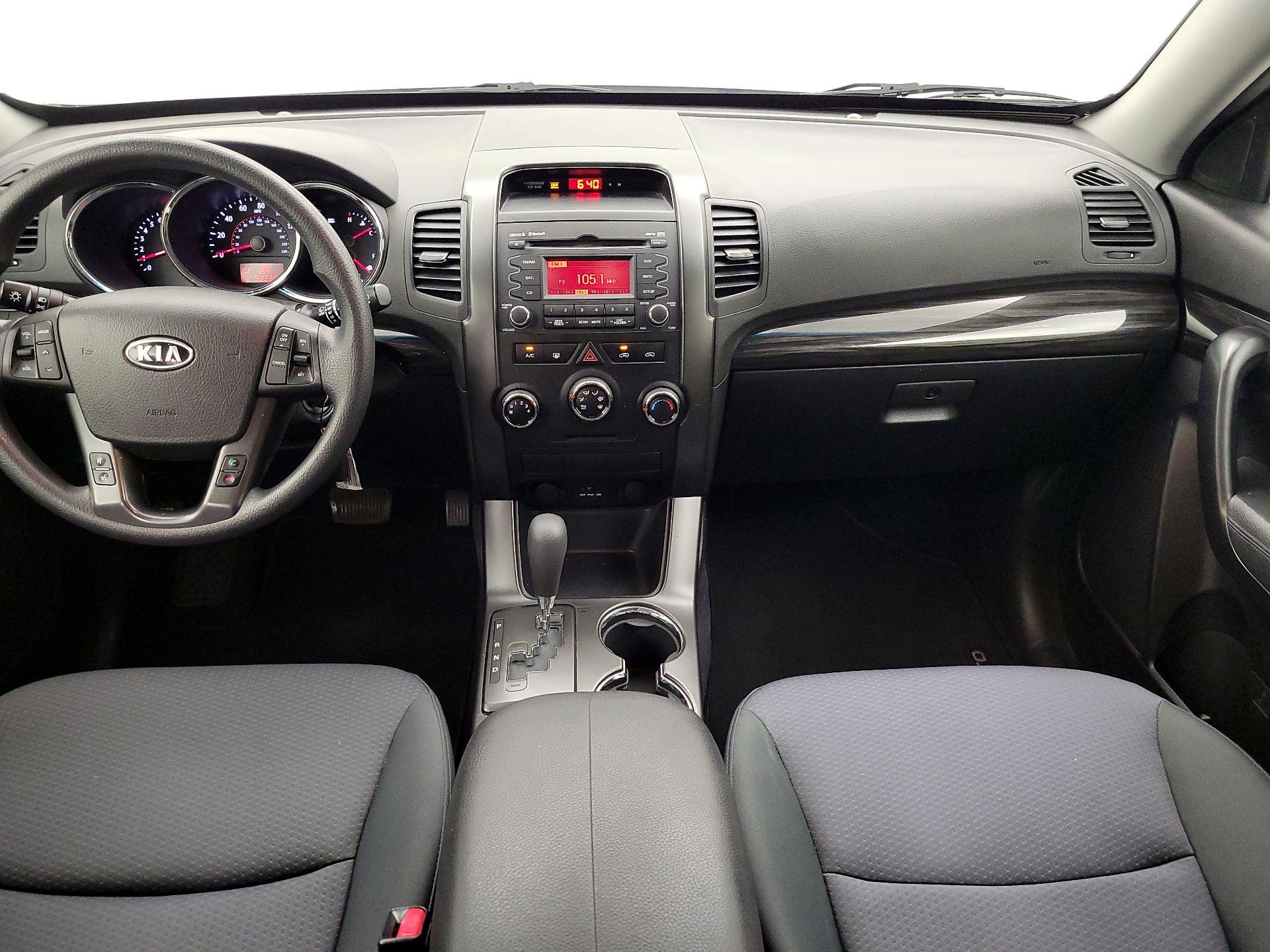 Thumbnail: 2013 Kia Sorento - 9