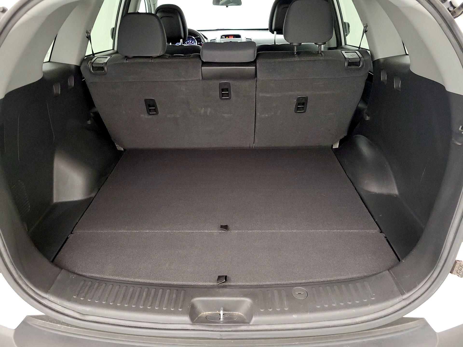 Thumbnail: 2013 Kia Sorento - 16