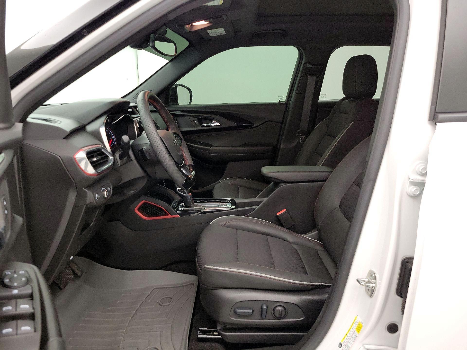 Thumbnail: 2023 Chevrolet TrailBlazer - 11