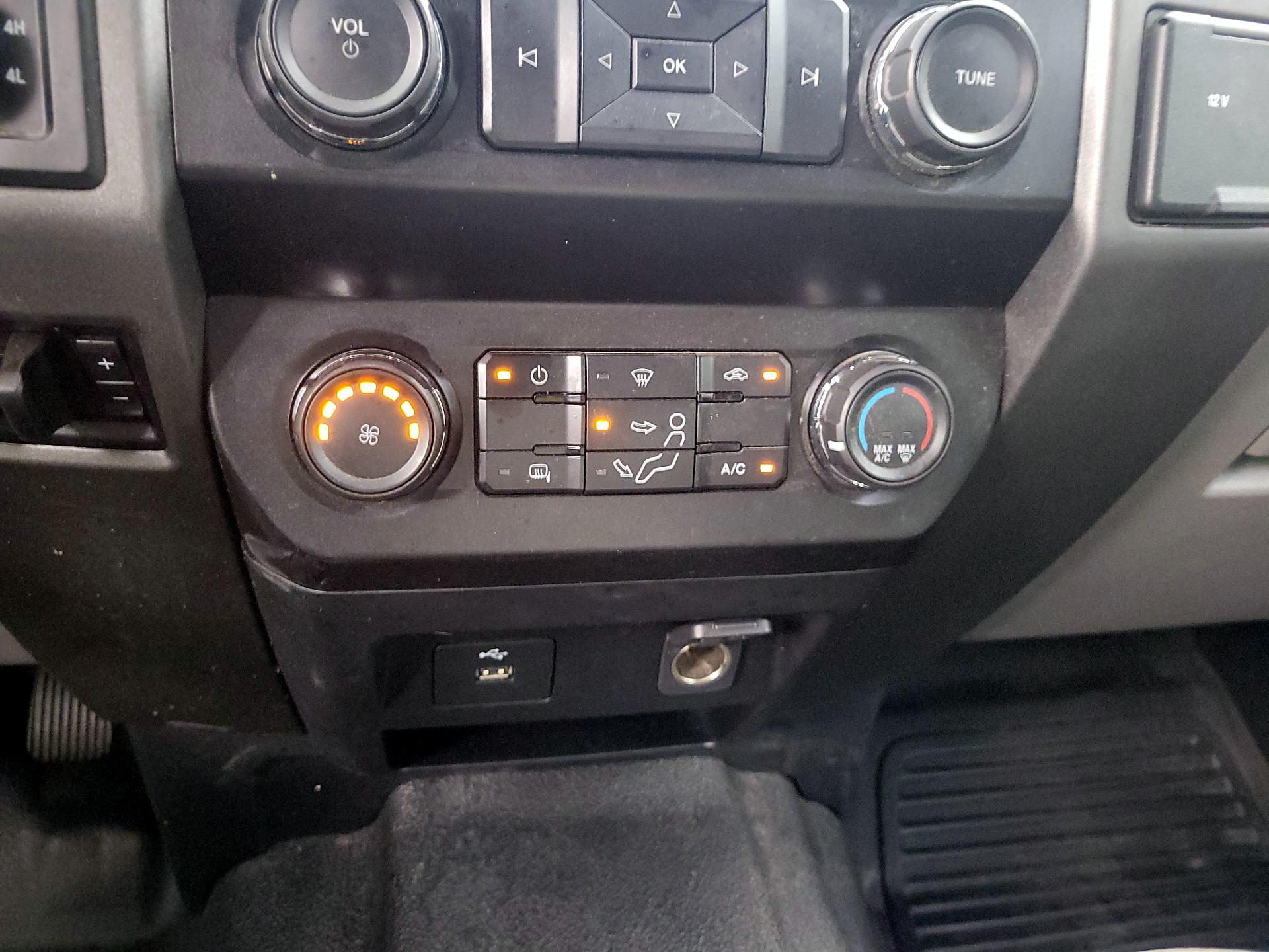 Thumbnail: 2019 Ford F-250 - 16