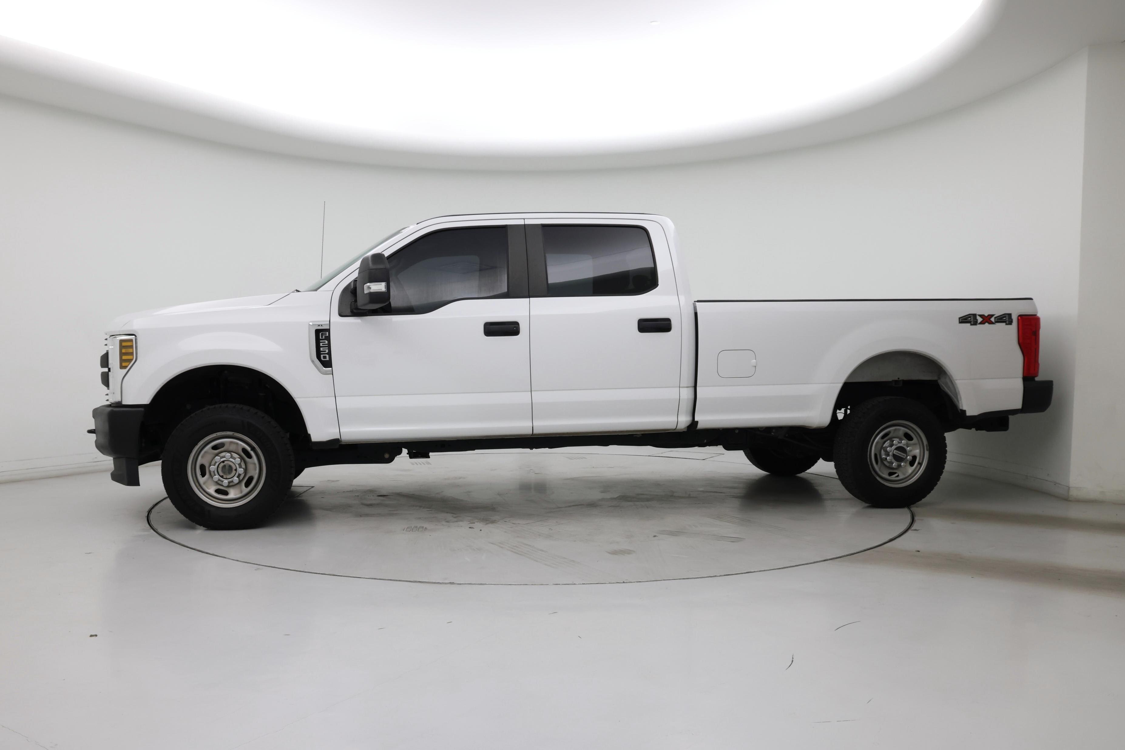 Thumbnail: 2019 Ford F-250 - 3