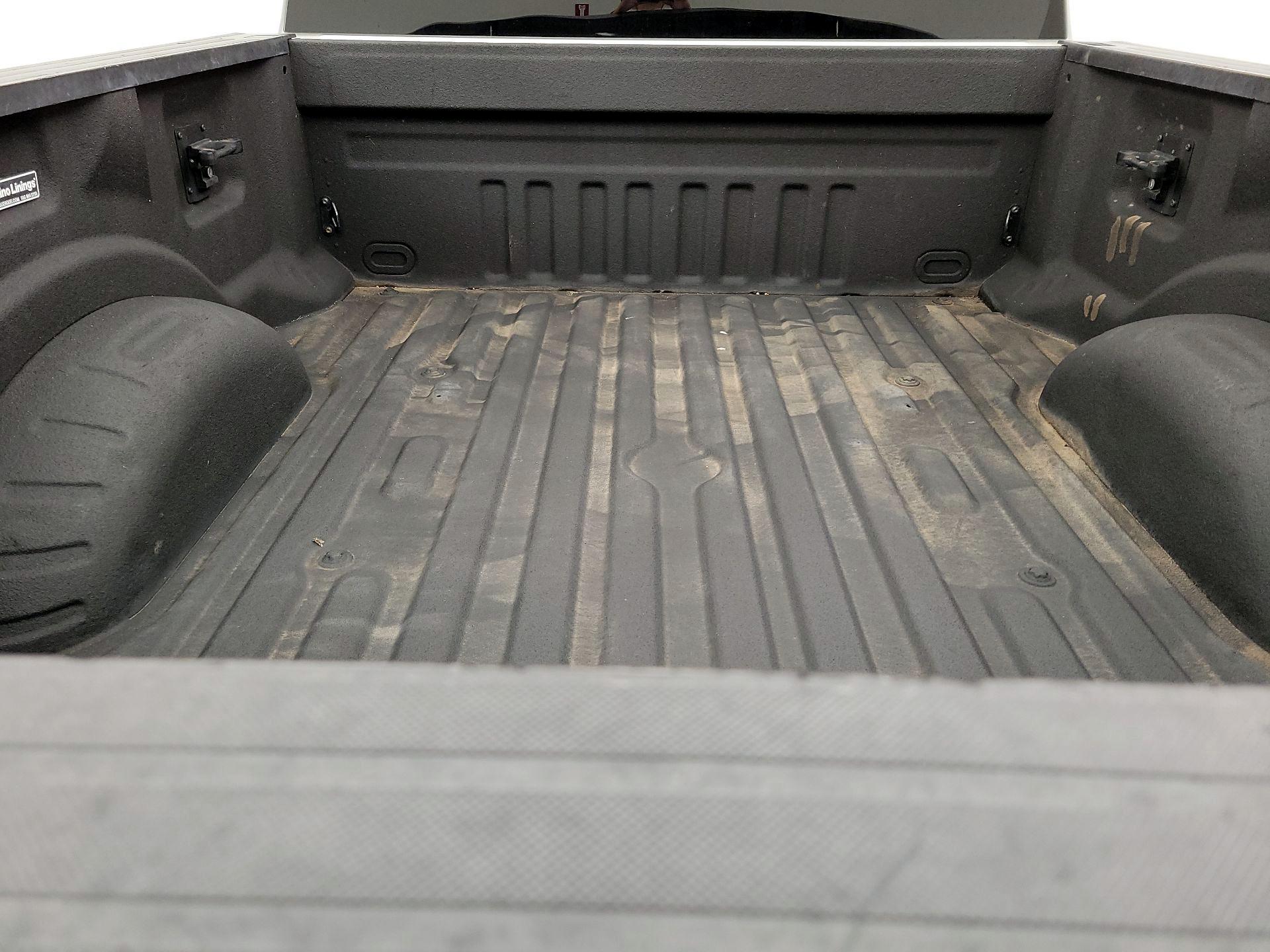 Thumbnail: 2019 Ford F-250 - 16